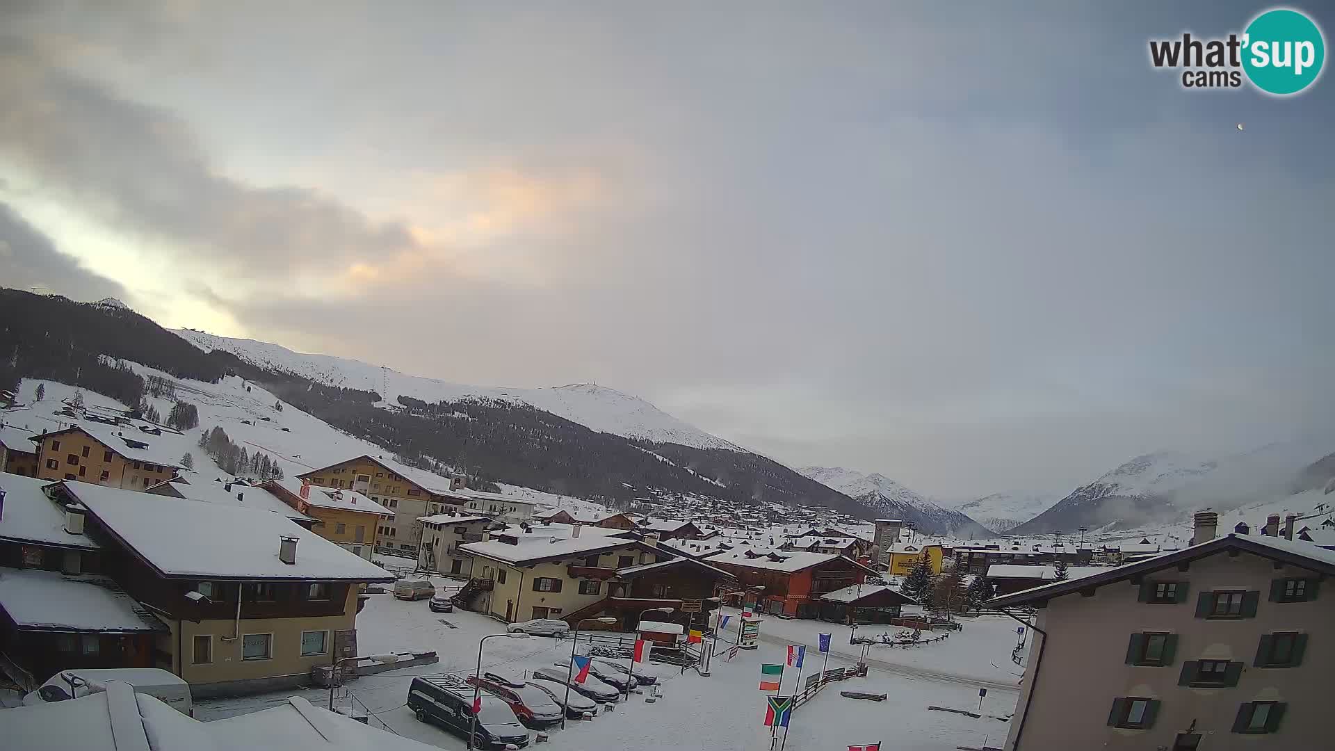 LIVIGNO weather webcam | city view