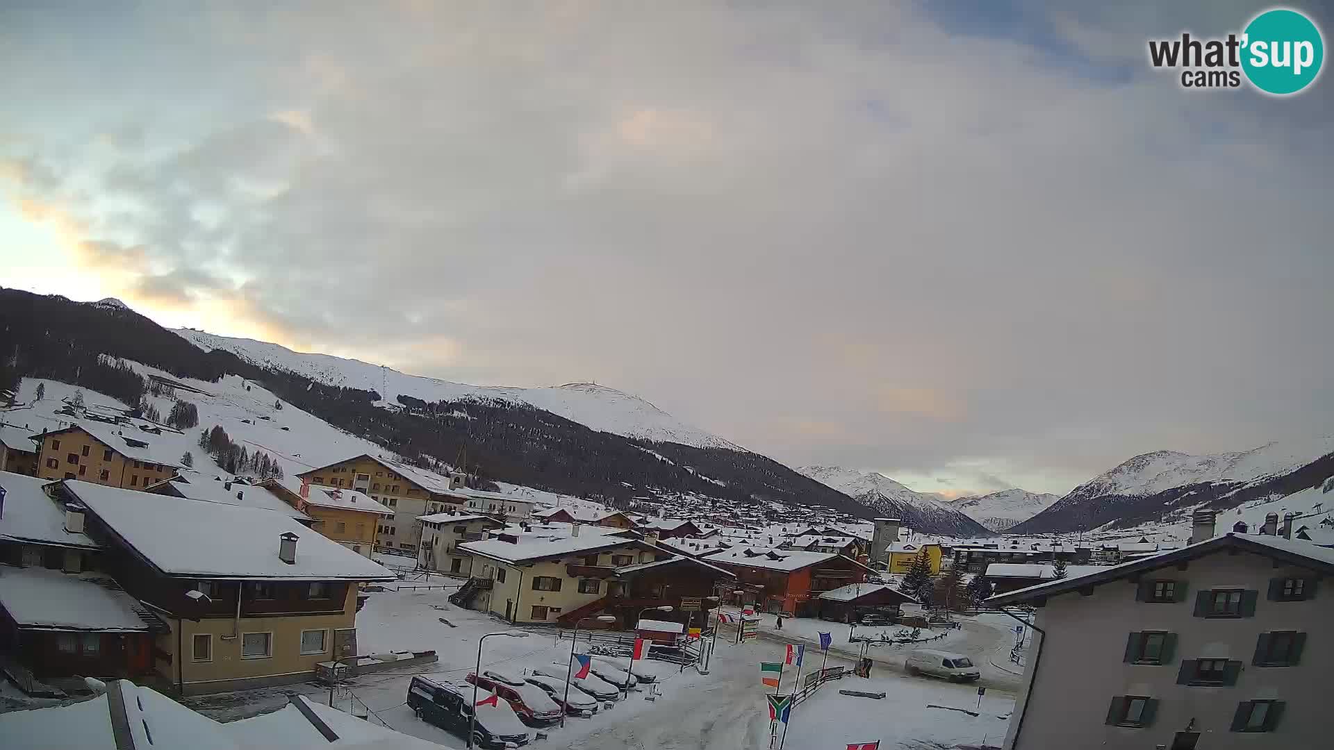 LIVIGNO weather webcam | city view