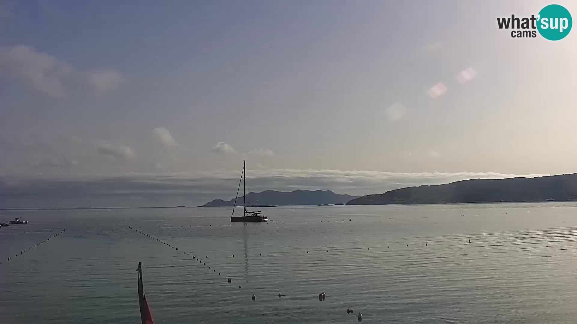 Spletna kamera Loiri porto San Paolo – Porto Taverna v živo Sardinija – Italija