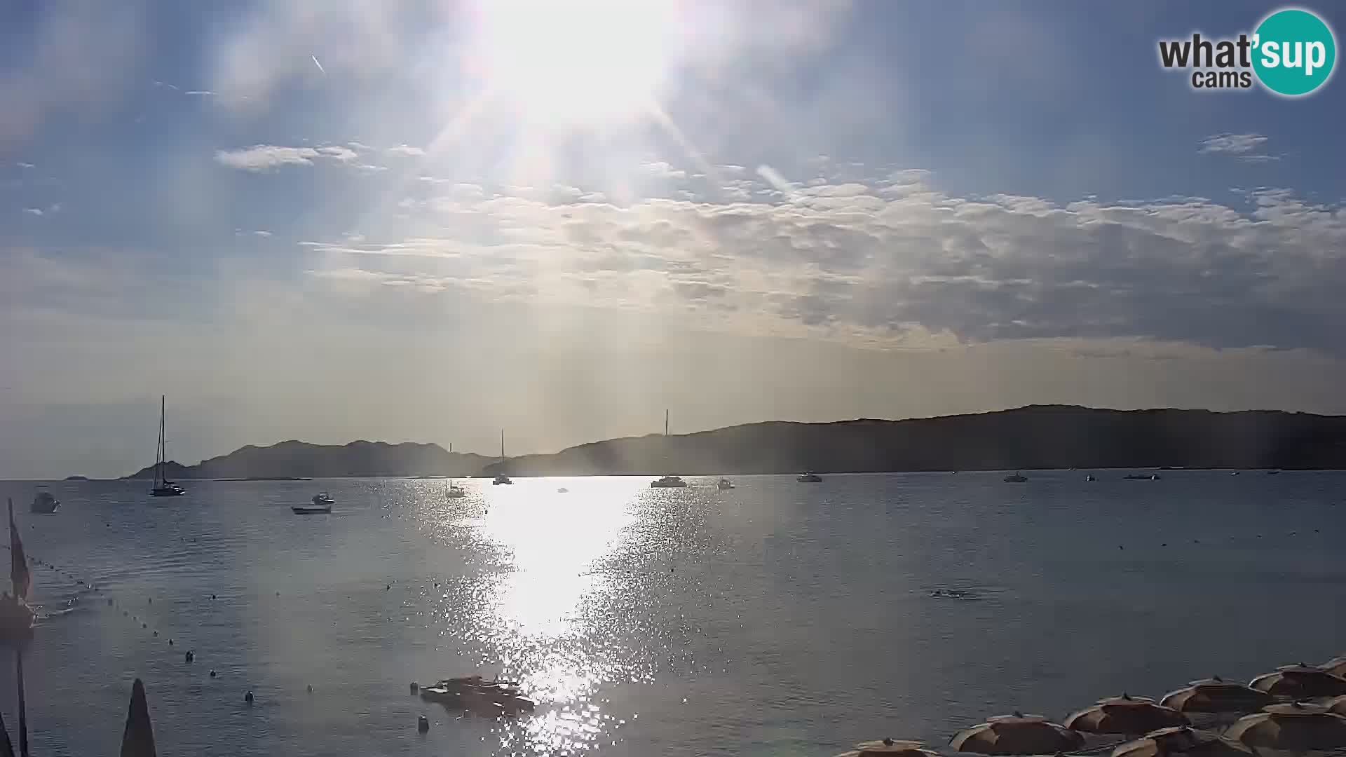 Spletna kamera Loiri porto San Paolo – Porto Taverna v živo Sardinija – Italija