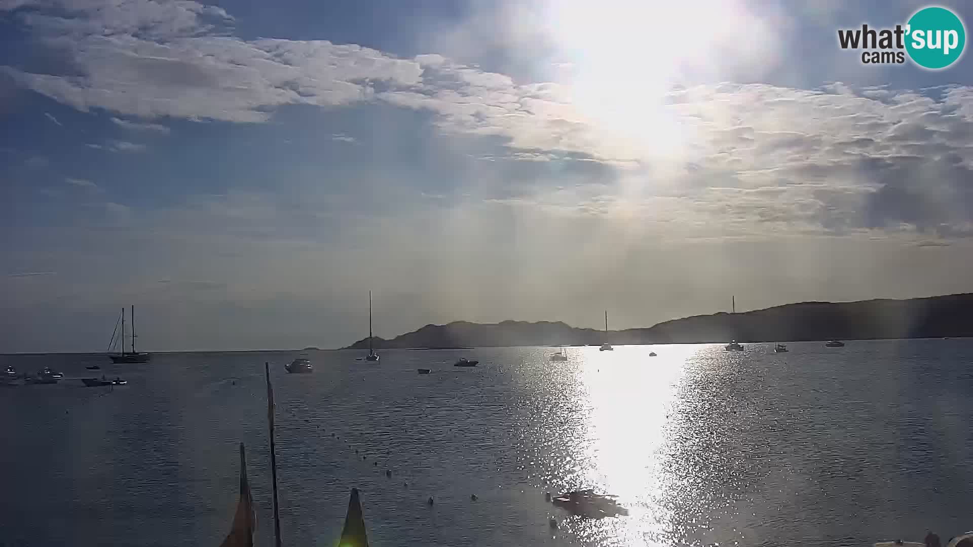 Spletna kamera Loiri porto San Paolo – Porto Taverna v živo Sardinija – Italija