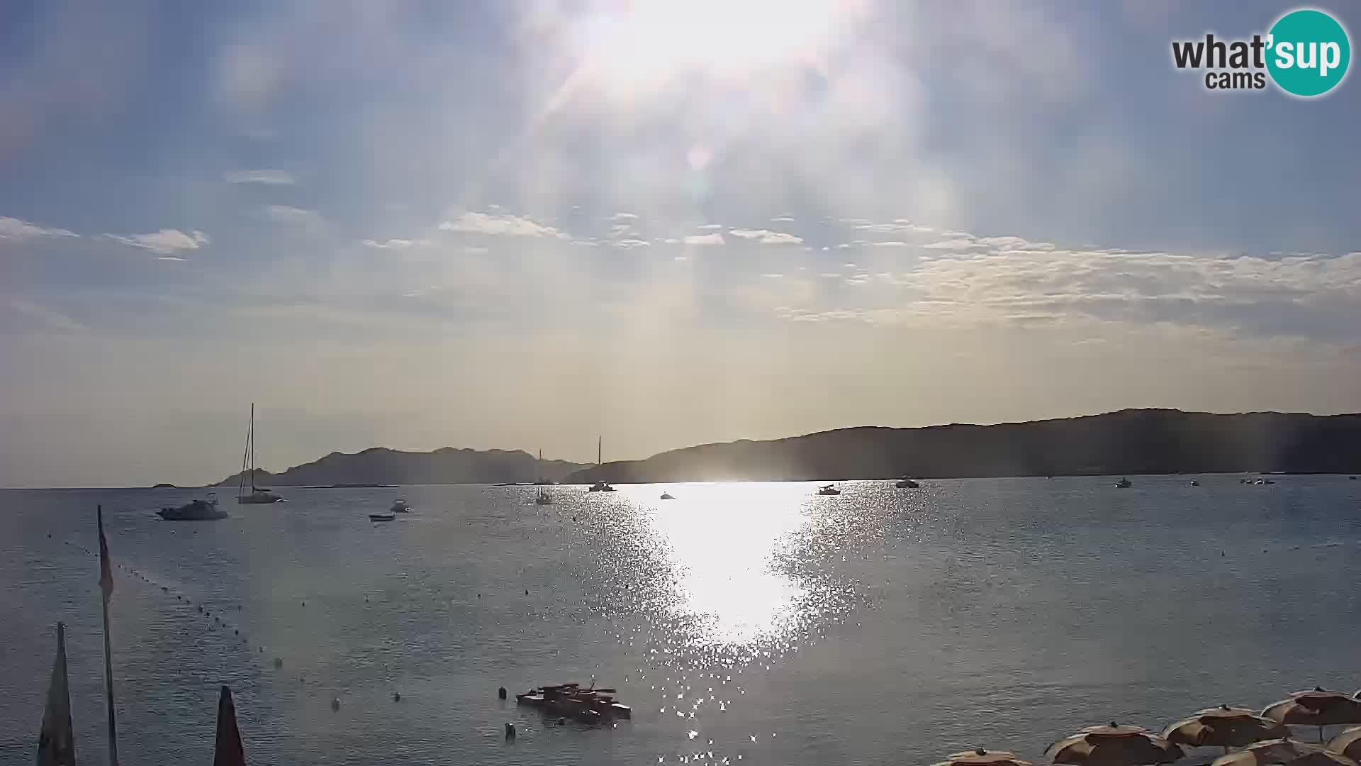 Spletna kamera Loiri porto San Paolo – Porto Taverna v živo Sardinija – Italija