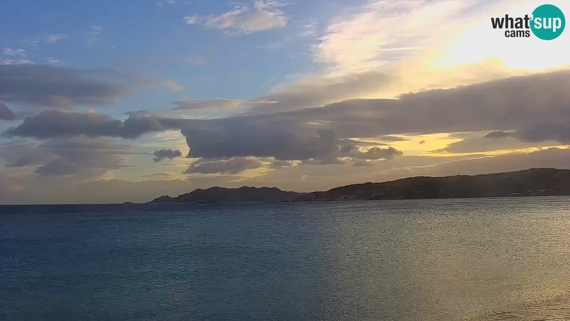 Web kamera Loiri porto San Paolo – Porto Taverna u uživo Sardinija – Italija