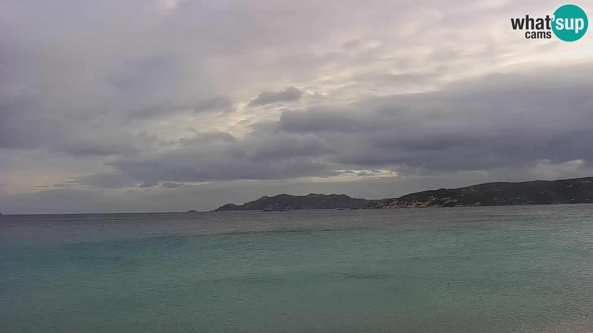 Spletna kamera Loiri porto San Paolo – Porto Taverna v živo Sardinija – Italija