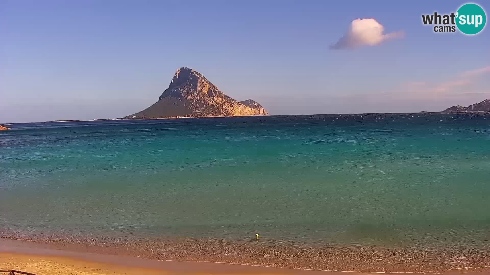 Spletna kamera Loiri porto San Paolo – Porto Taverna v živo Sardinija – Italija