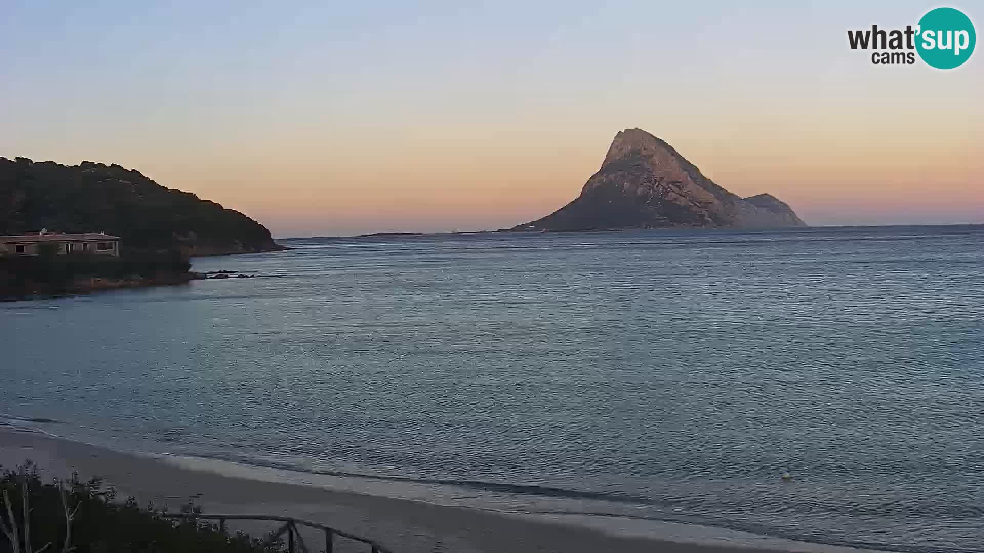 Web kamera Loiri porto San Paolo – Porto Taverna u uživo Sardinija – Italija