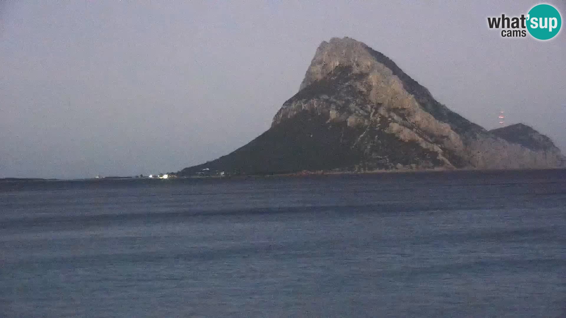 Spletna kamera Loiri porto San Paolo – Porto Taverna v živo Sardinija – Italija