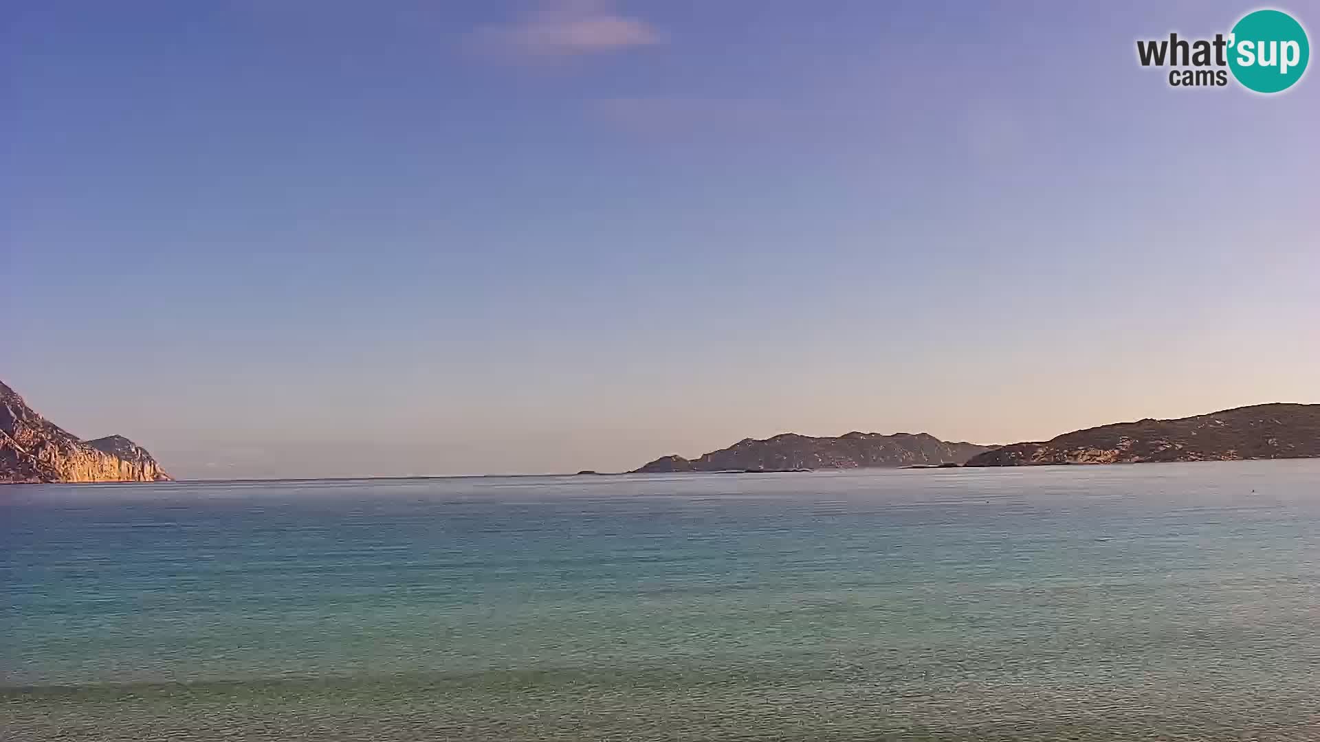 Spletna kamera Loiri porto San Paolo – Porto Taverna v živo Sardinija – Italija