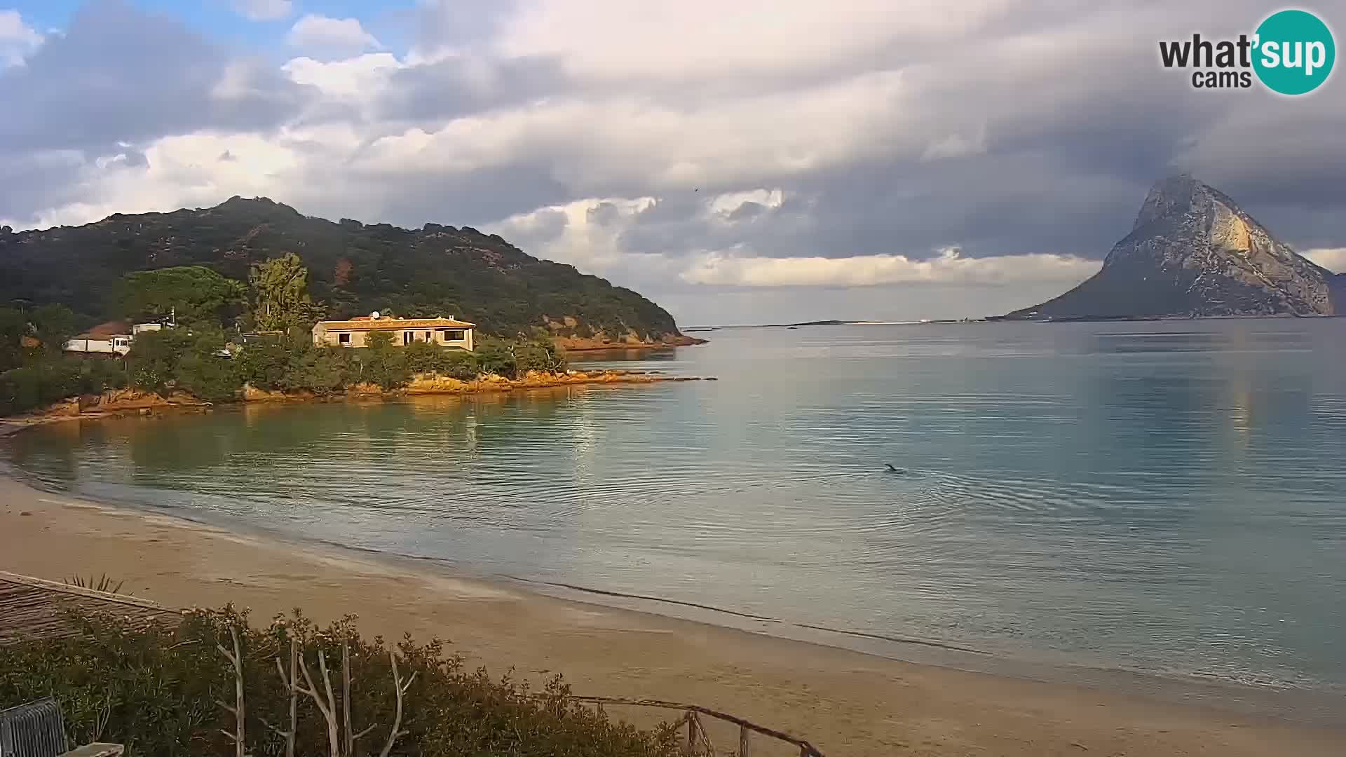 Web kamera Loiri porto San Paolo – Porto Taverna u uživo Sardinija – Italija