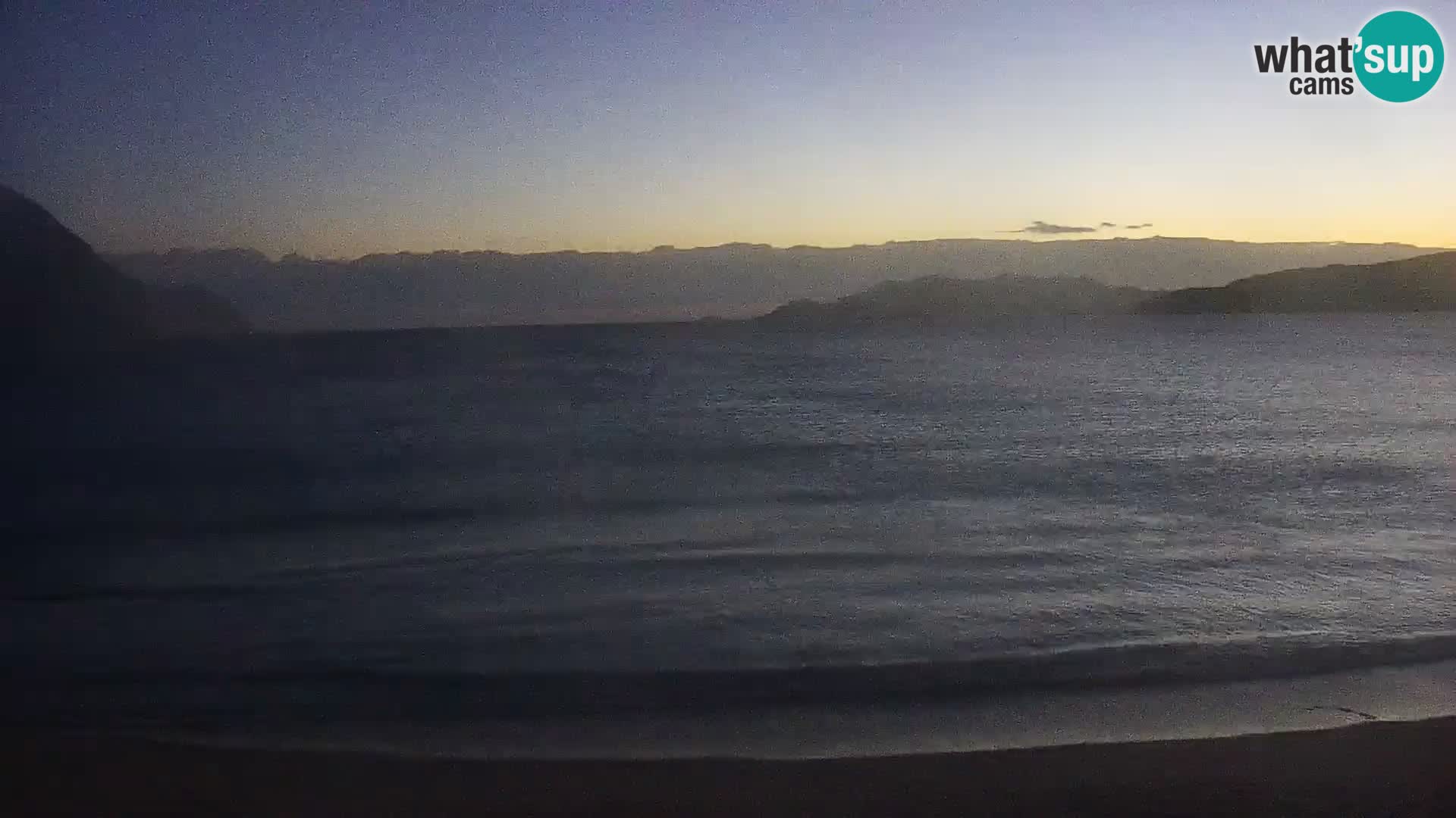 Spletna kamera Loiri porto San Paolo – Porto Taverna v živo Sardinija – Italija