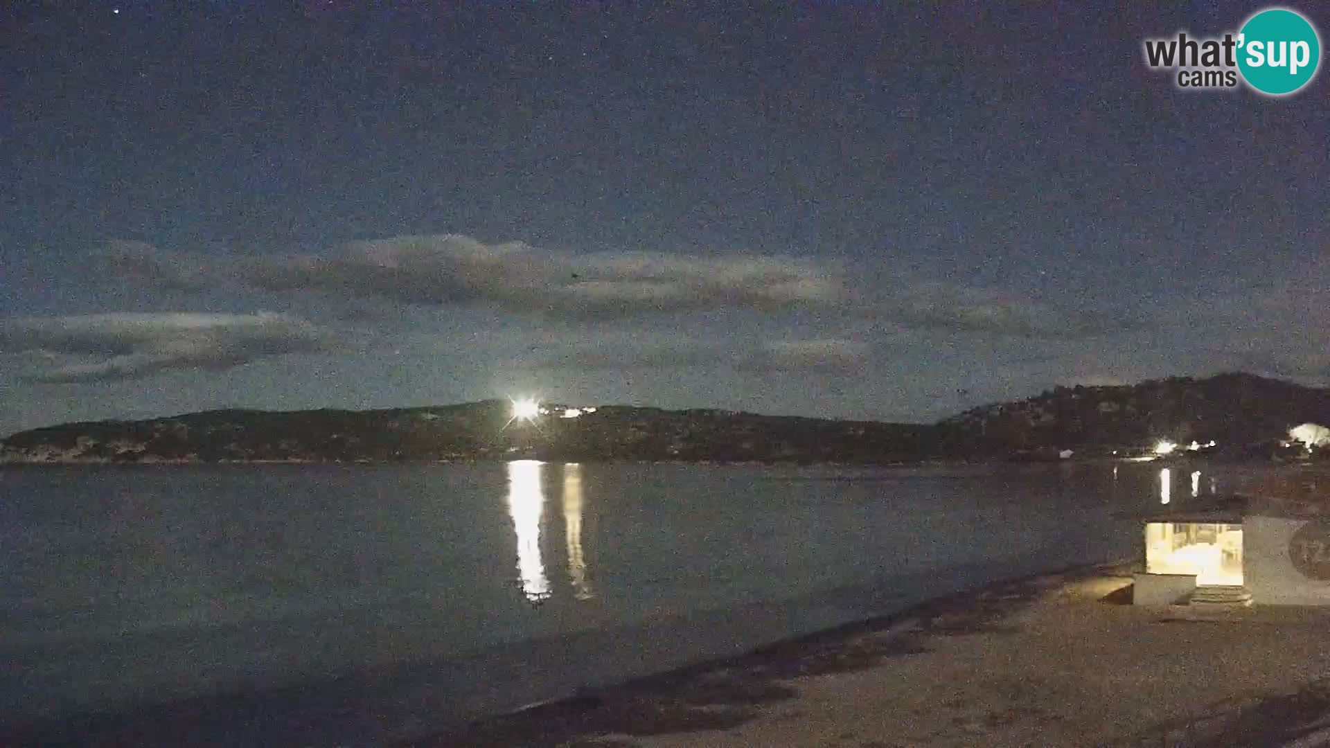 Spletna kamera Loiri porto San Paolo – Porto Taverna v živo Sardinija – Italija