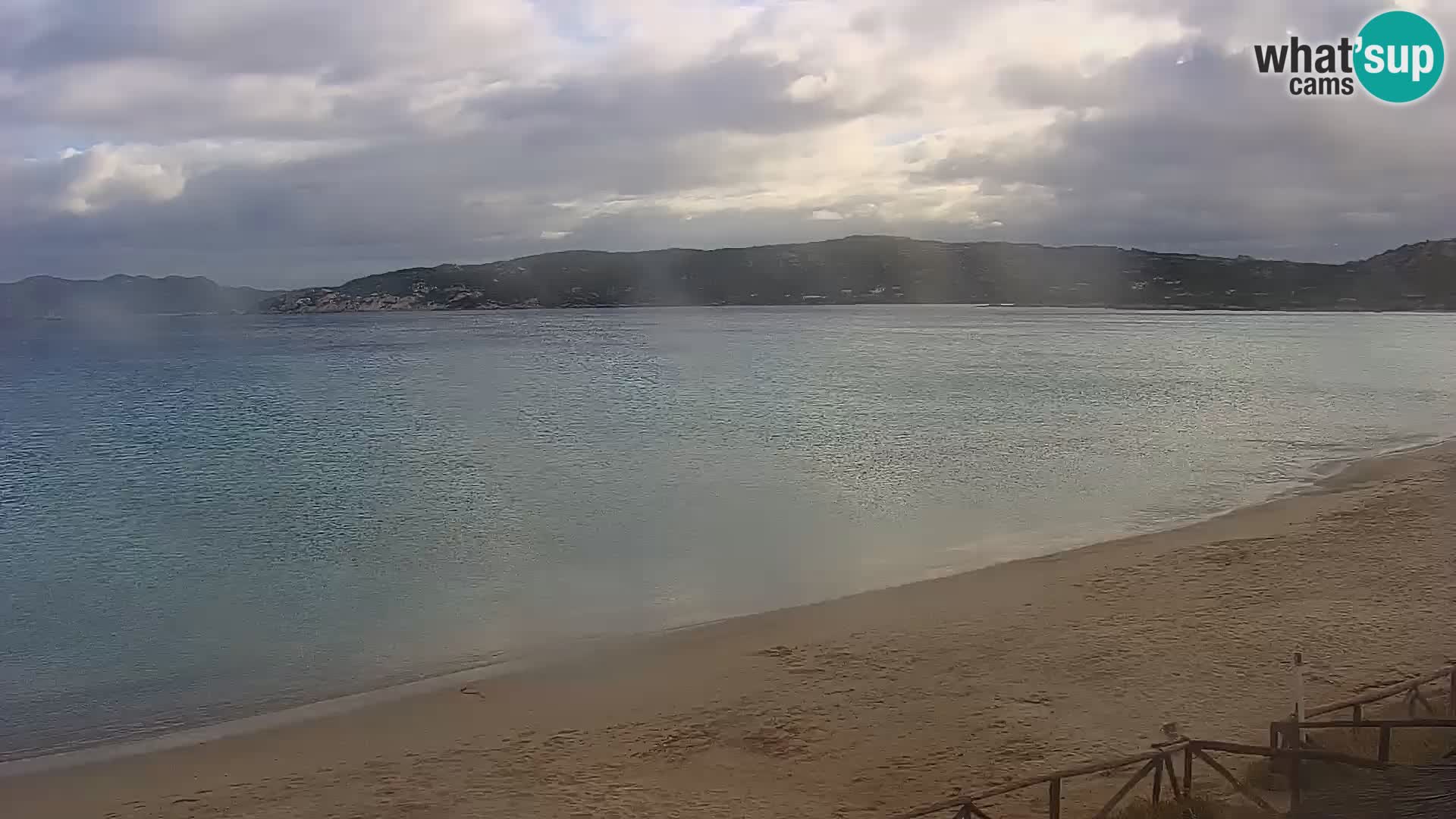 Live Webcam Loiri porto San Paolo – Porto Taverna Livecam Sardinien – Italien