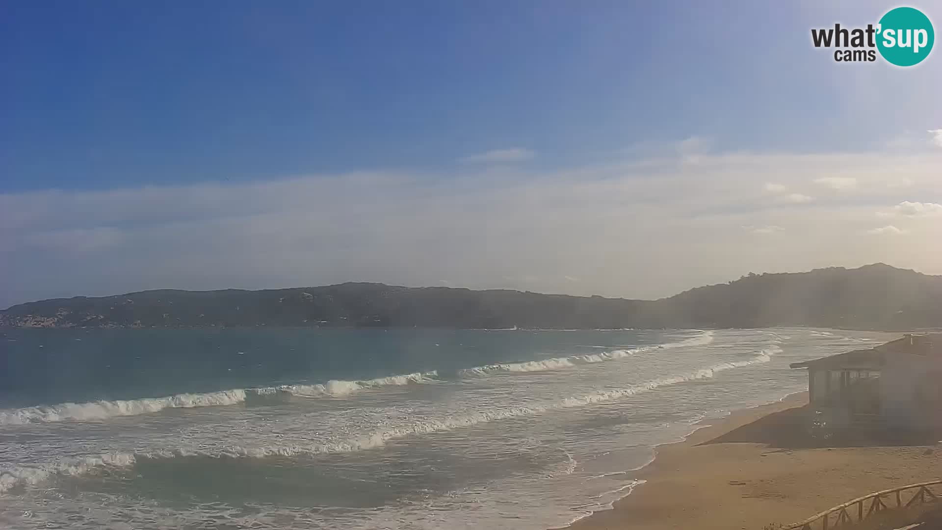 Spletna kamera Loiri porto San Paolo – Porto Taverna v živo Sardinija – Italija