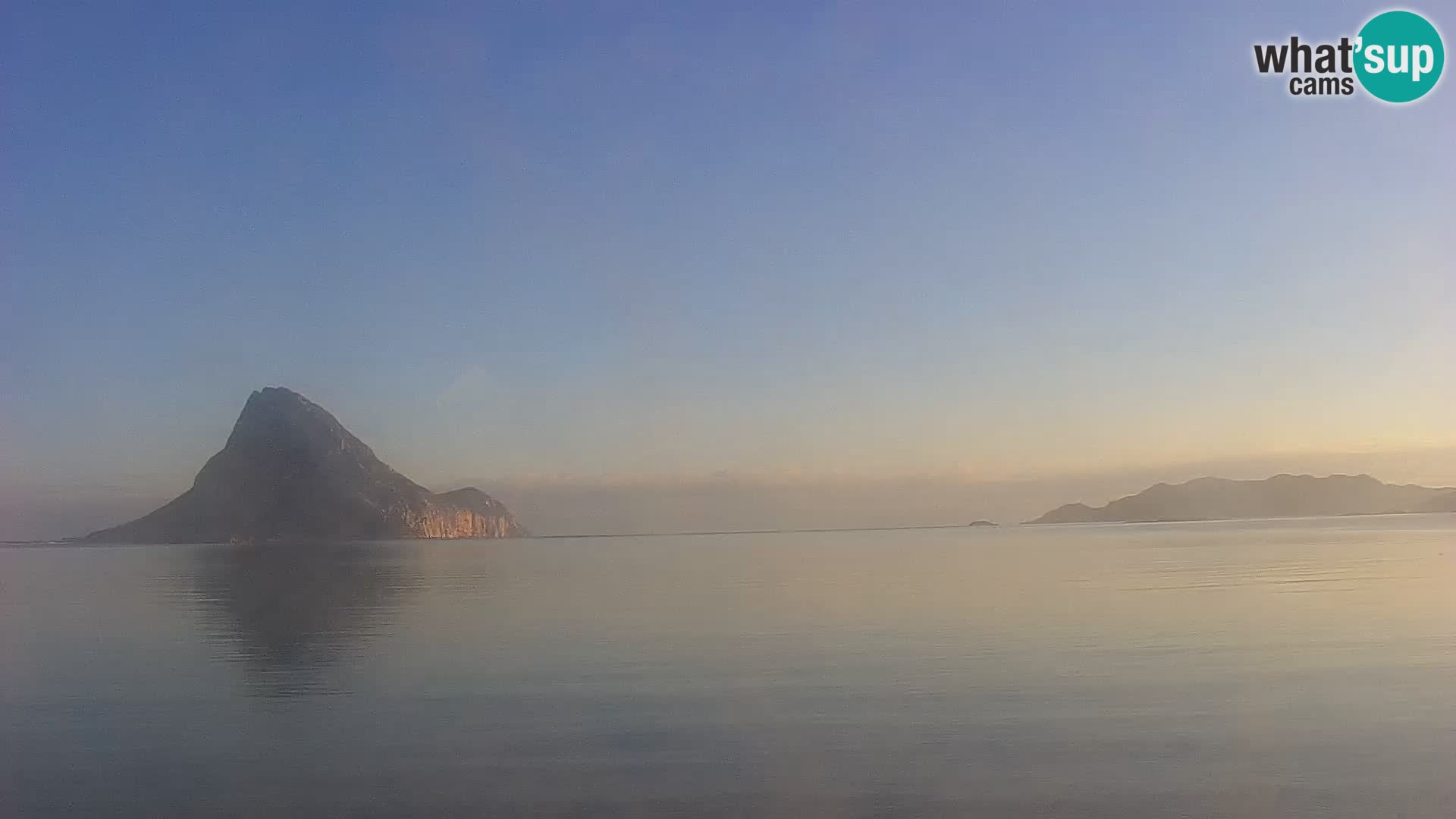 Spletna kamera Loiri porto San Paolo – Porto Taverna v živo Sardinija – Italija