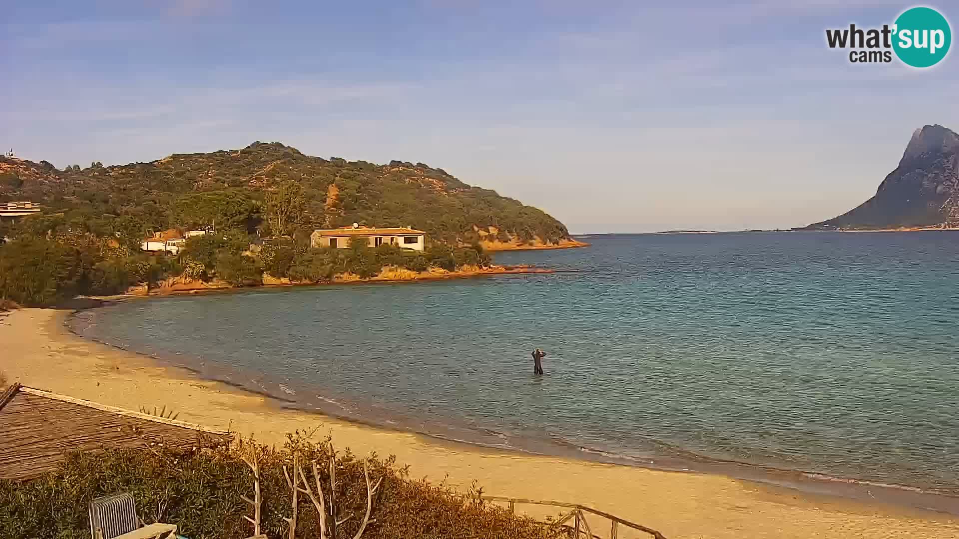 Web kamera Loiri porto San Paolo – Porto Taverna u uživo Sardinija – Italija