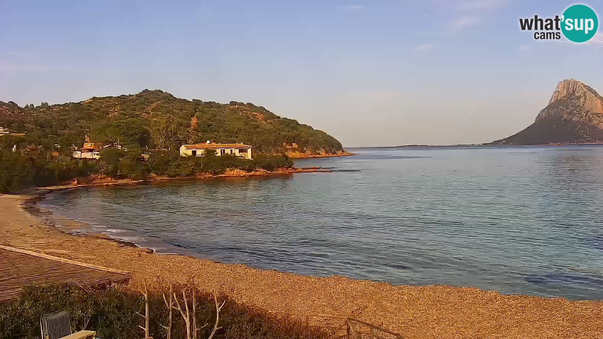 Live Webcam Loiri porto San Paolo – Porto Taverna Livecam Cerdeña – Italia