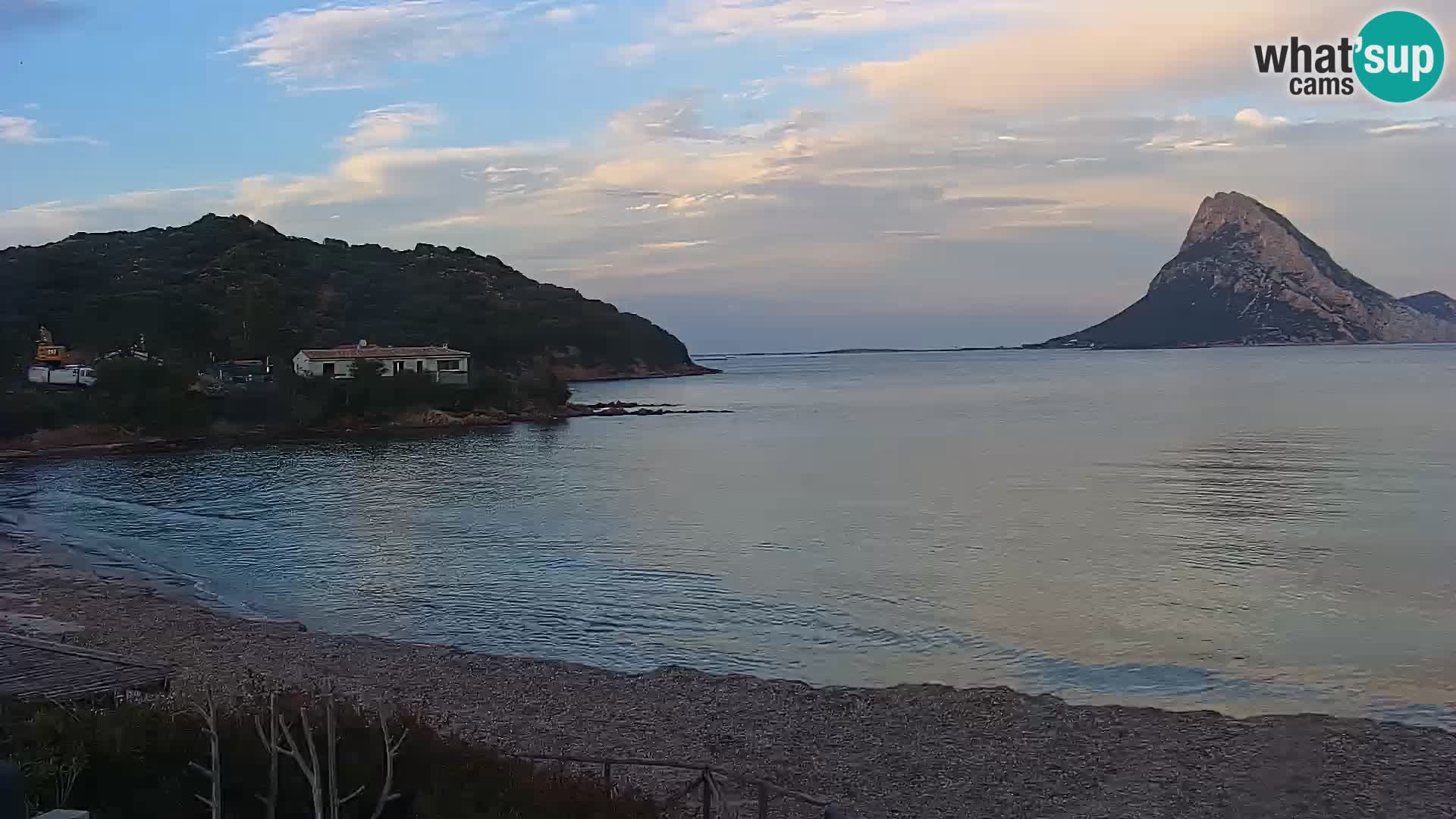 Web kamera Loiri porto San Paolo – Porto Taverna u uživo Sardinija – Italija