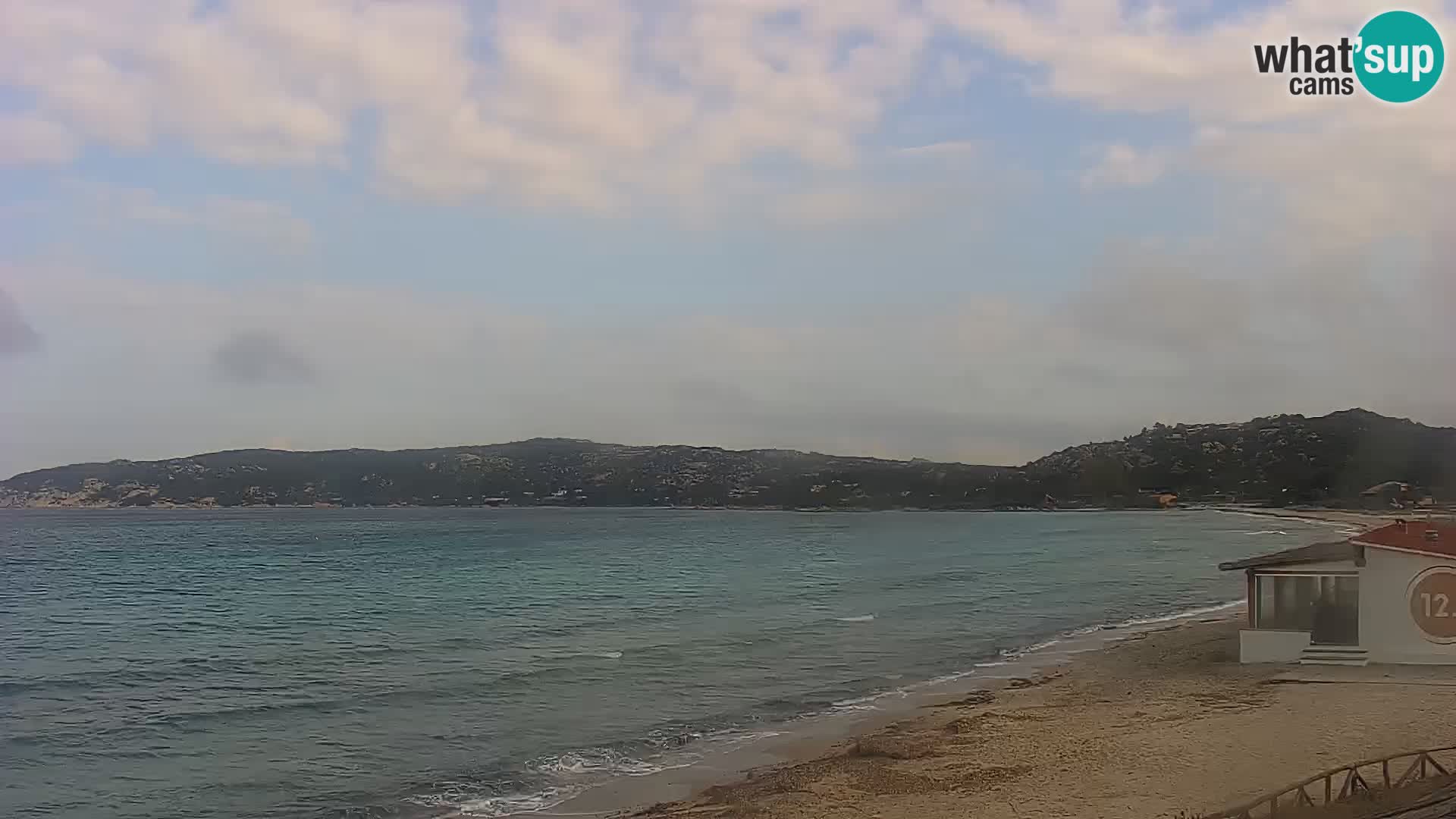 Spletna kamera Loiri porto San Paolo – Porto Taverna v živo Sardinija – Italija