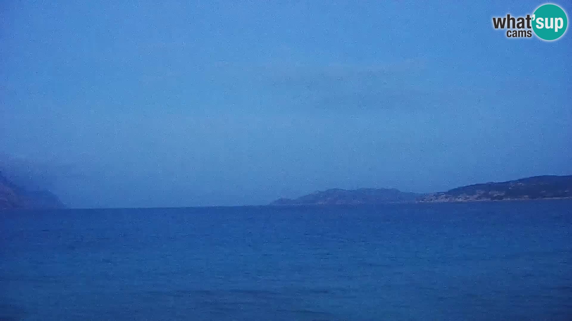 Spletna kamera Loiri porto San Paolo – Porto Taverna v živo Sardinija – Italija