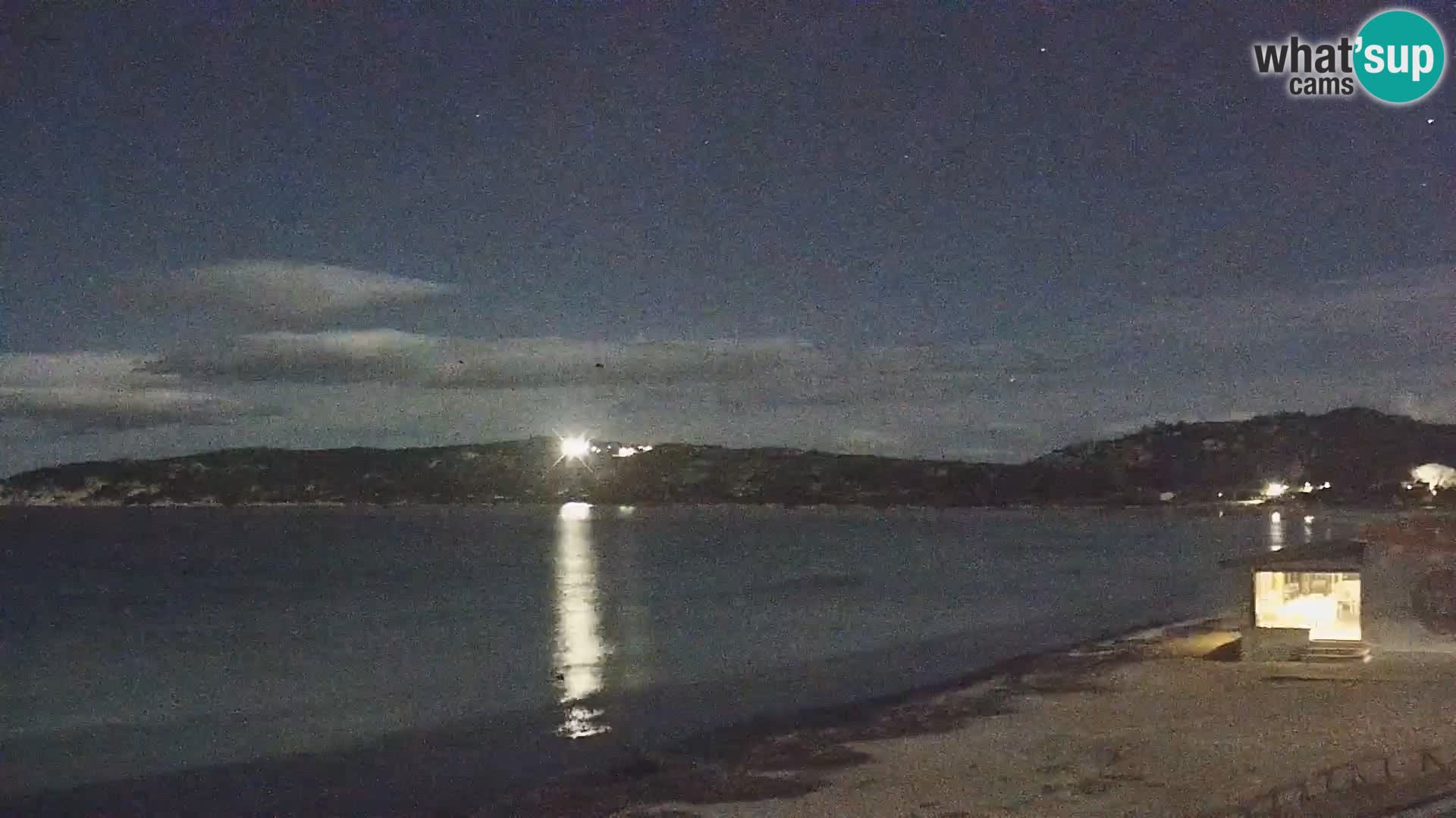 Spletna kamera Loiri porto San Paolo – Porto Taverna v živo Sardinija – Italija