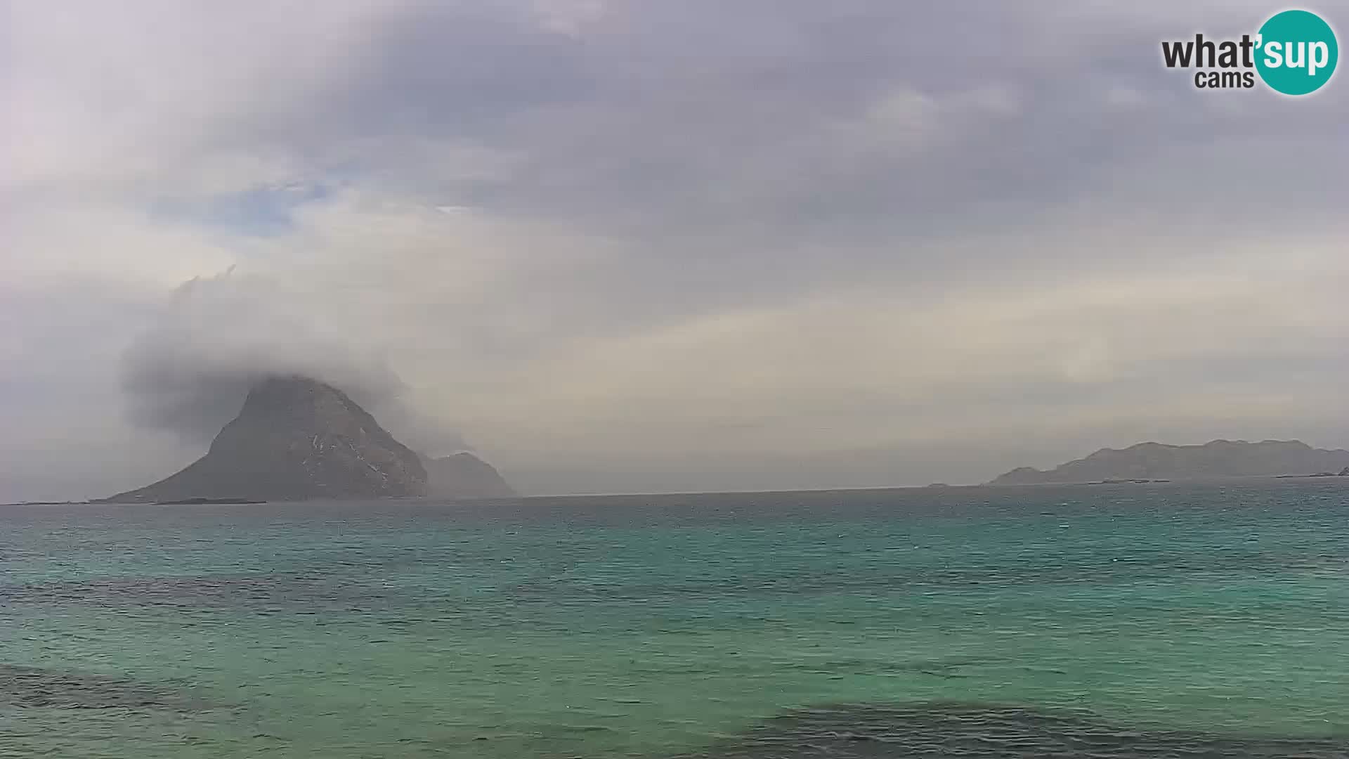 Spletna kamera Loiri porto San Paolo – Porto Taverna v živo Sardinija – Italija