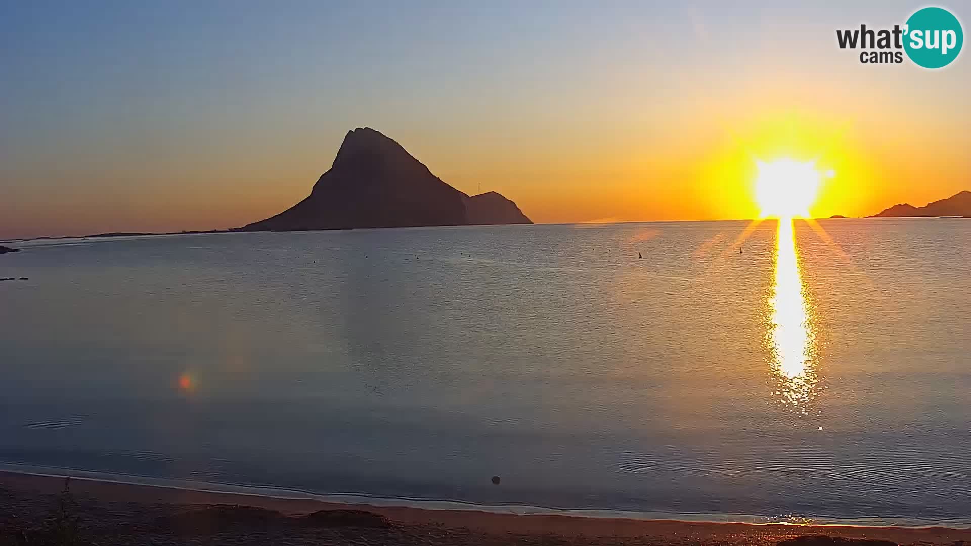 Live Webcam Loiri porto San Paolo – Porto Taverna Livecam Sardinien – Italien