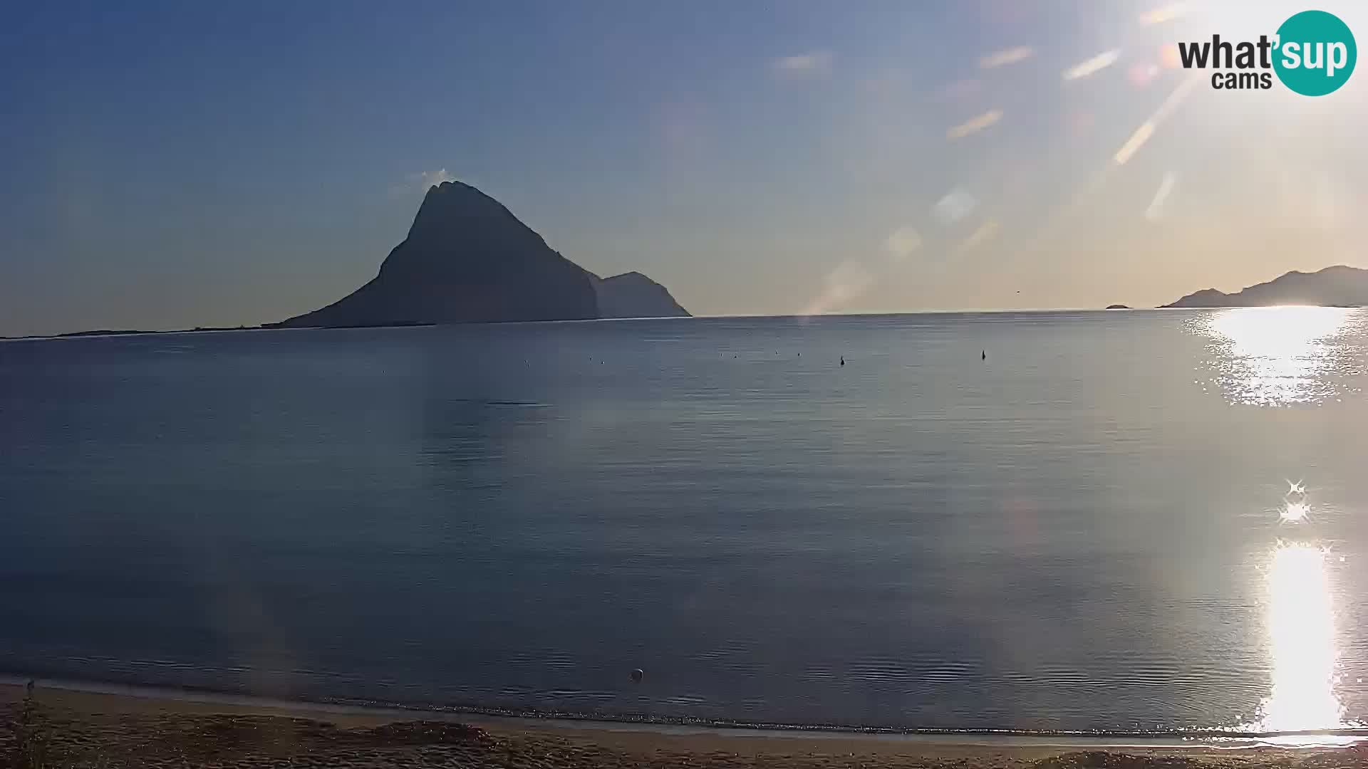 Live Webcam Loiri porto San Paolo – Porto Taverna Livecam Sardaigne – Italie
