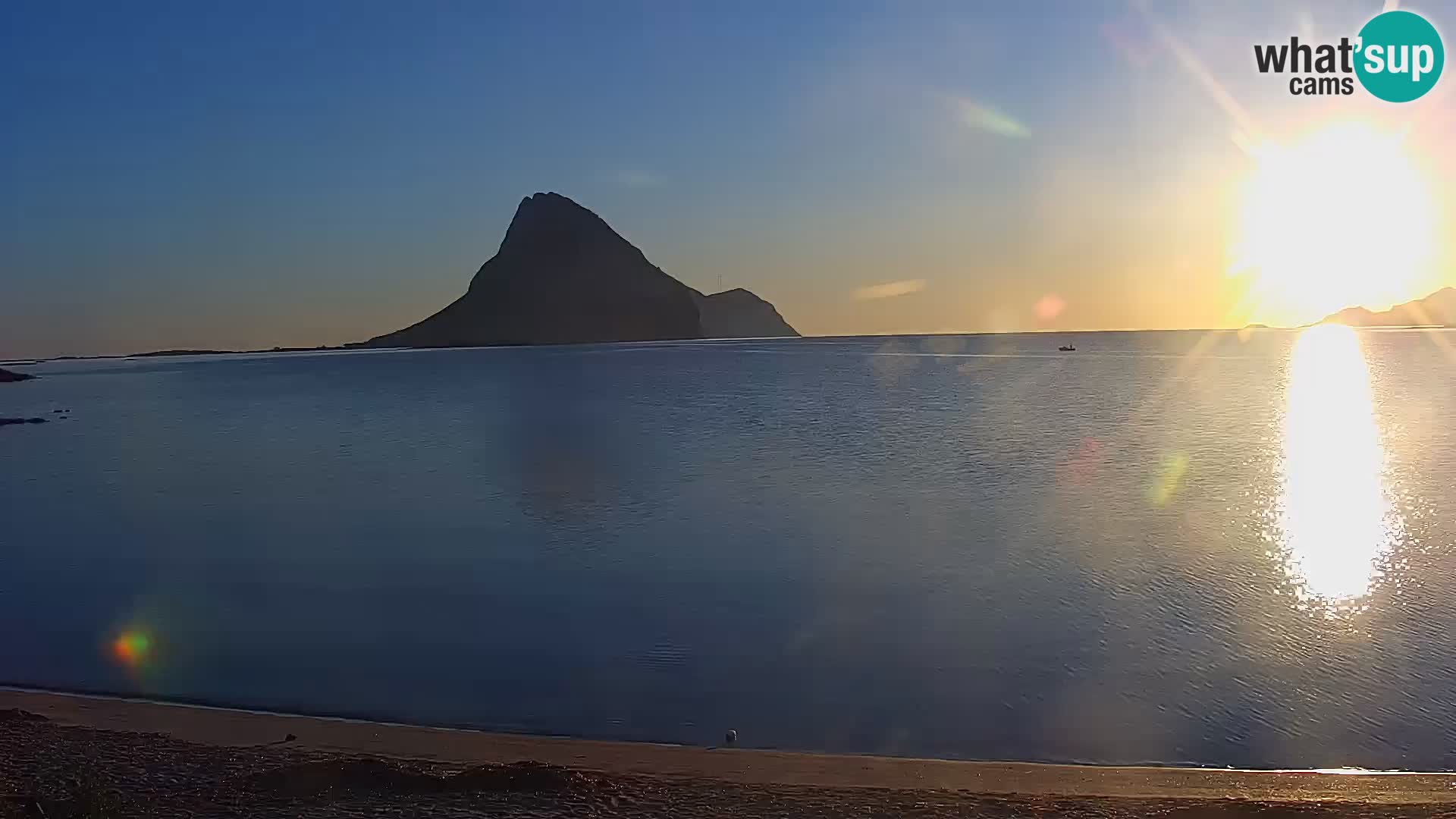 Porto Taverna Webcam – Loiri live cam Porto San Paolo – Sardinia – Italy