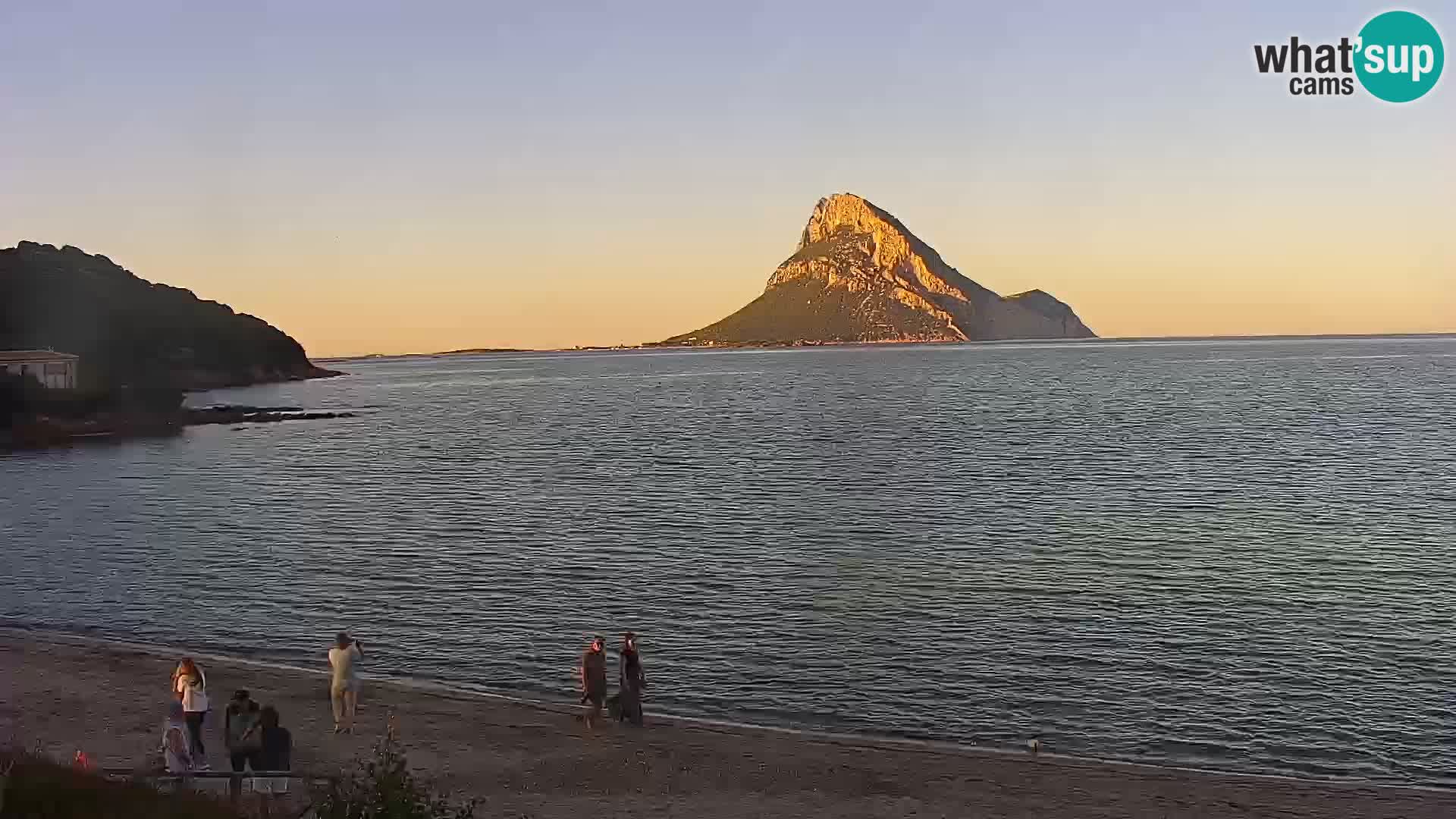 Spletna kamera Loiri porto San Paolo – Porto Taverna v živo Sardinija – Italija
