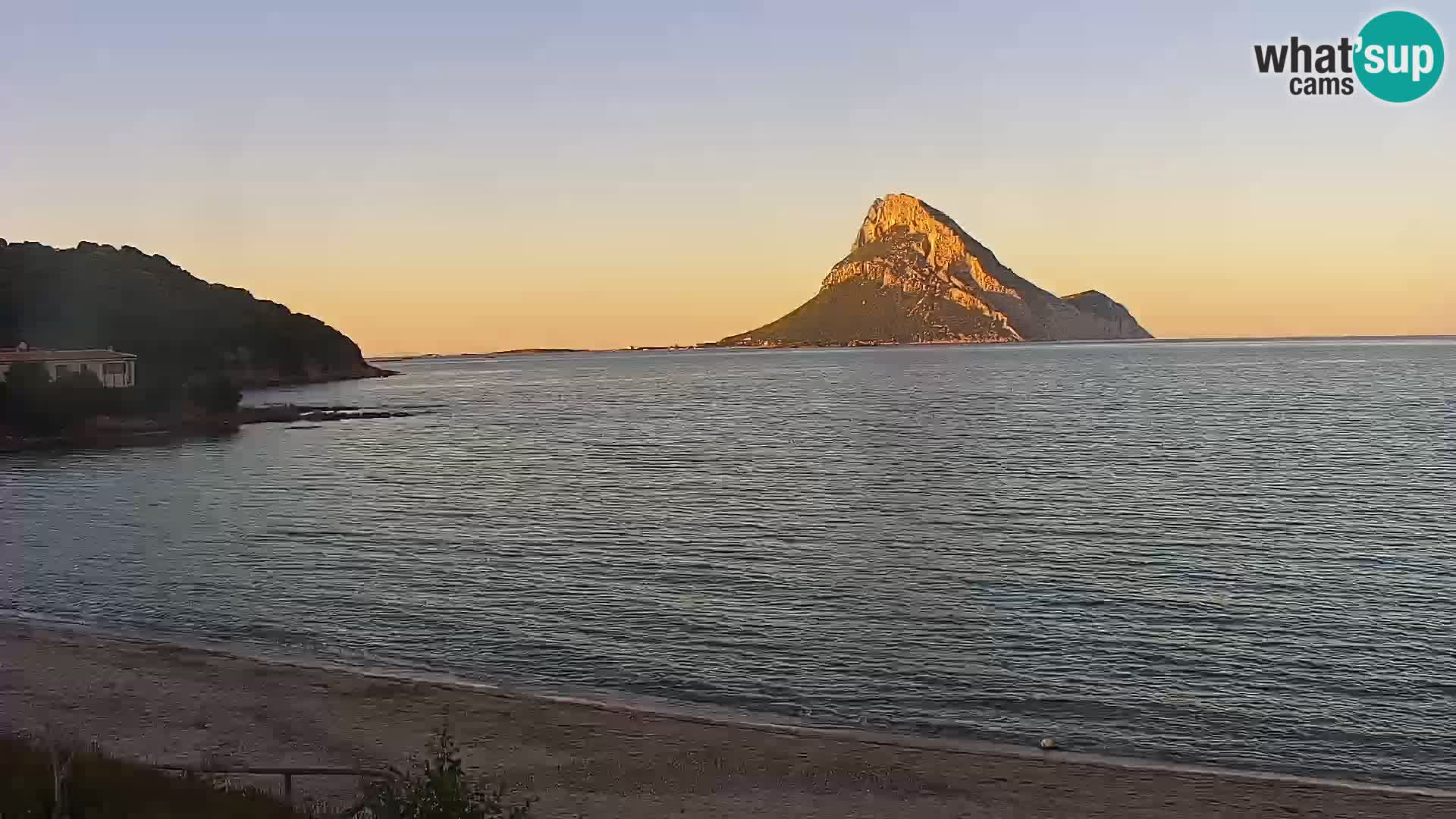 Spletna kamera Loiri porto San Paolo – Porto Taverna v živo Sardinija – Italija