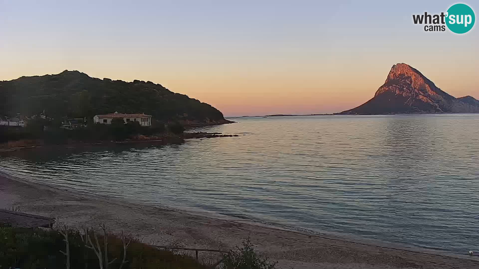 Web kamera Loiri porto San Paolo – Porto Taverna u uživo Sardinija – Italija