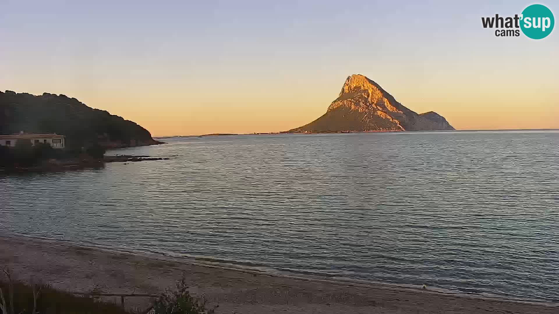 Live Webcam Loiri porto San Paolo – Porto Taverna Livecam Cerdeña – Italia