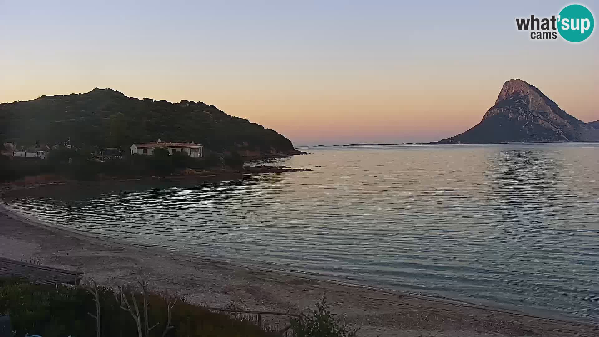 Live Webcam Loiri porto San Paolo – Porto Taverna Livecam Sardaigne – Italie