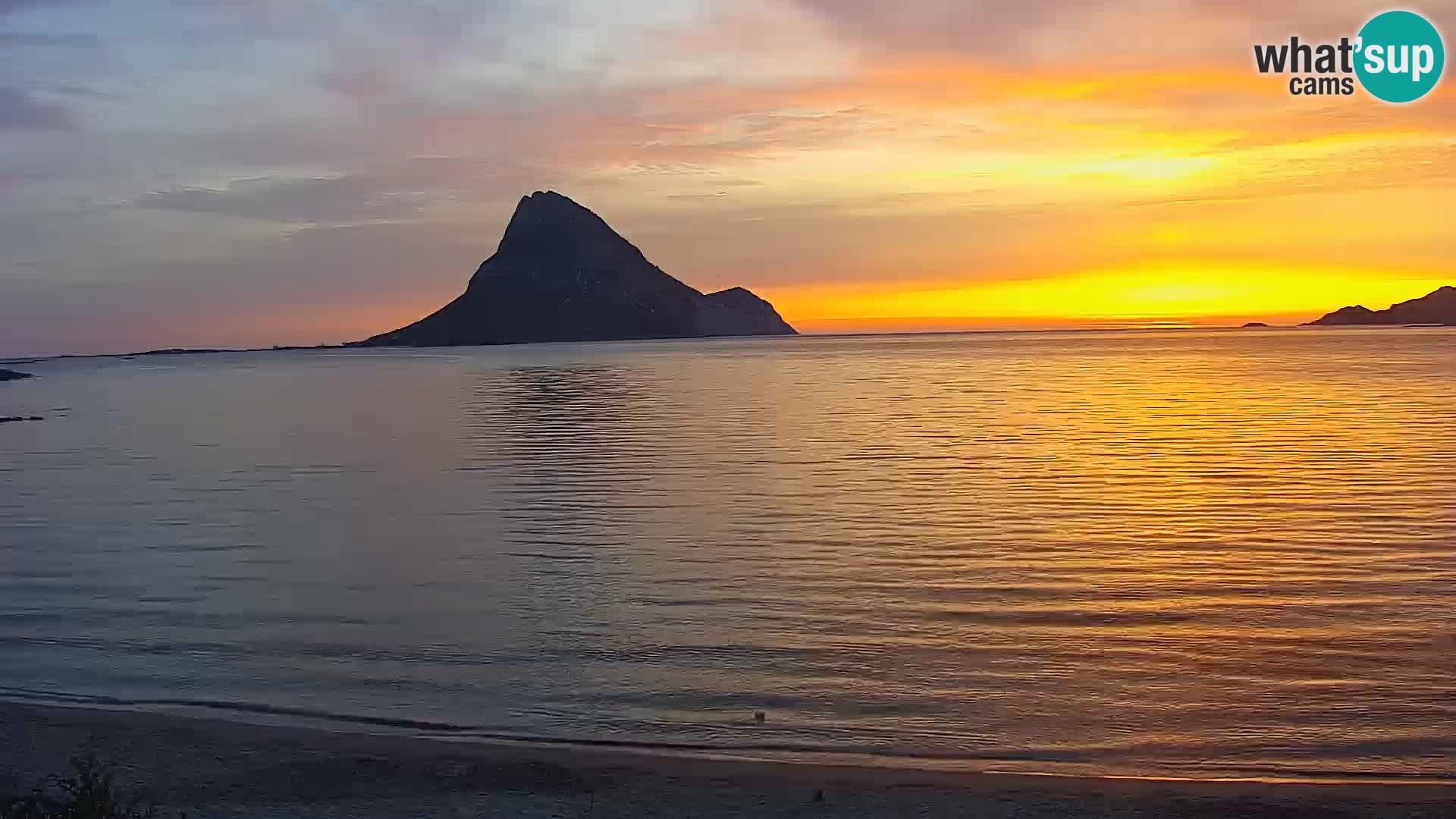 Porto Taverna Webcam – Loiri live cam Porto San Paolo – Sardinia – Italy