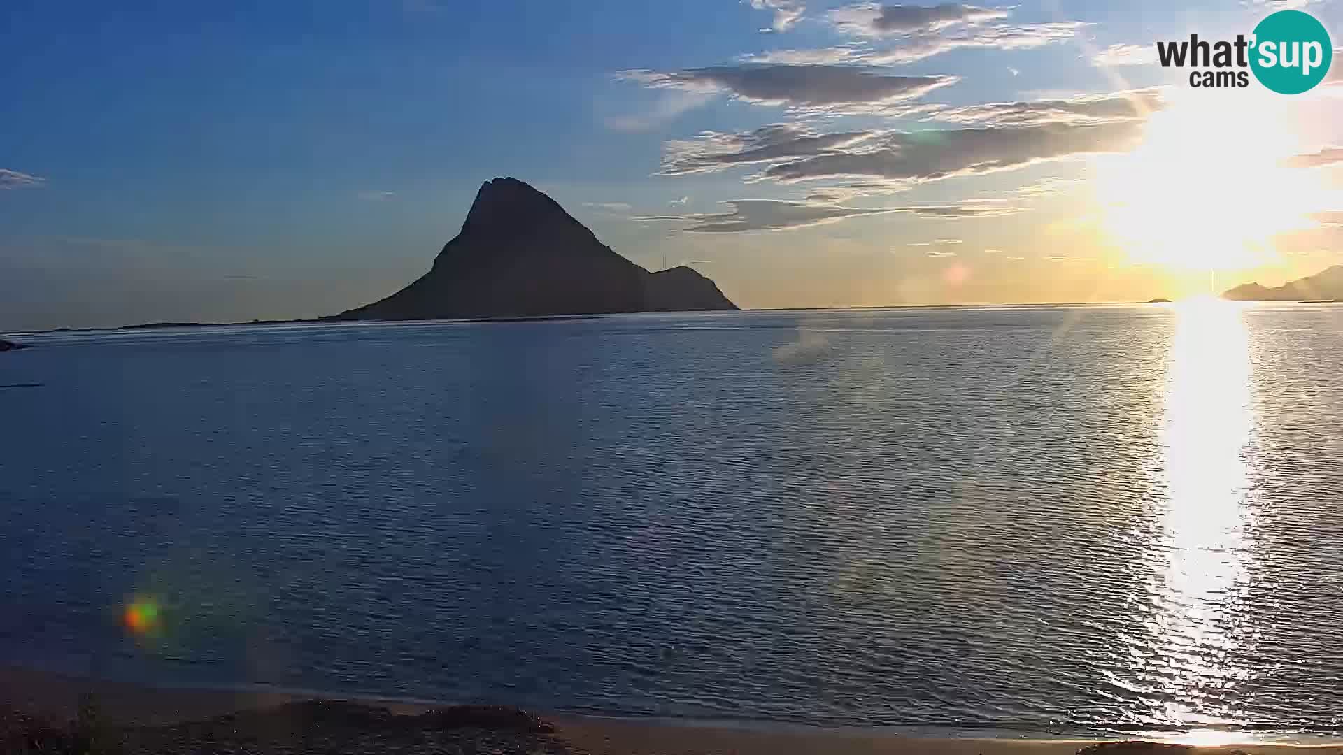 Porto Taverna Webcam – Loiri live cam Porto San Paolo – Sardinia – Italy