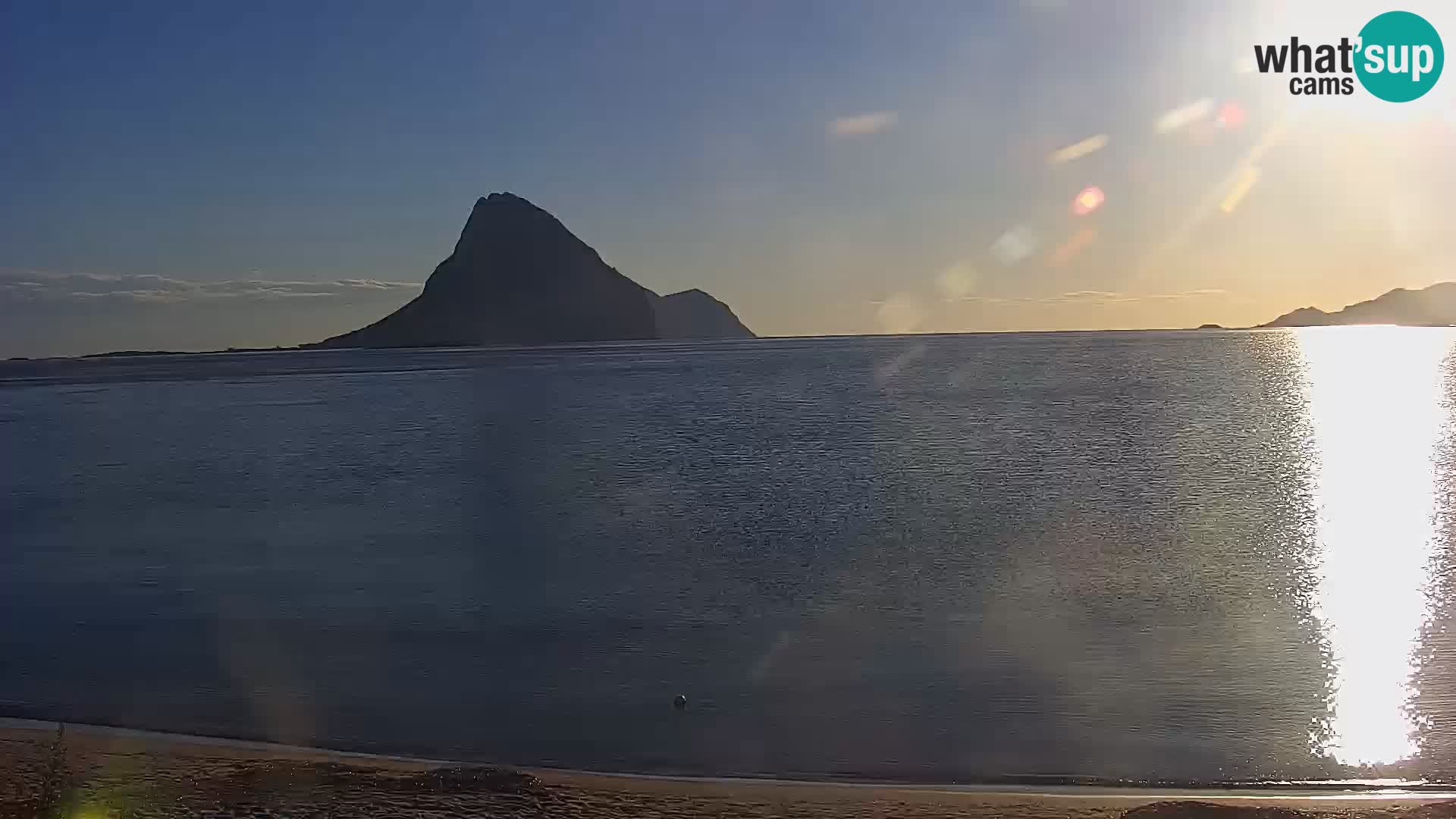 Live Webcam Loiri porto San Paolo – Porto Taverna Livecam Cerdeña – Italia