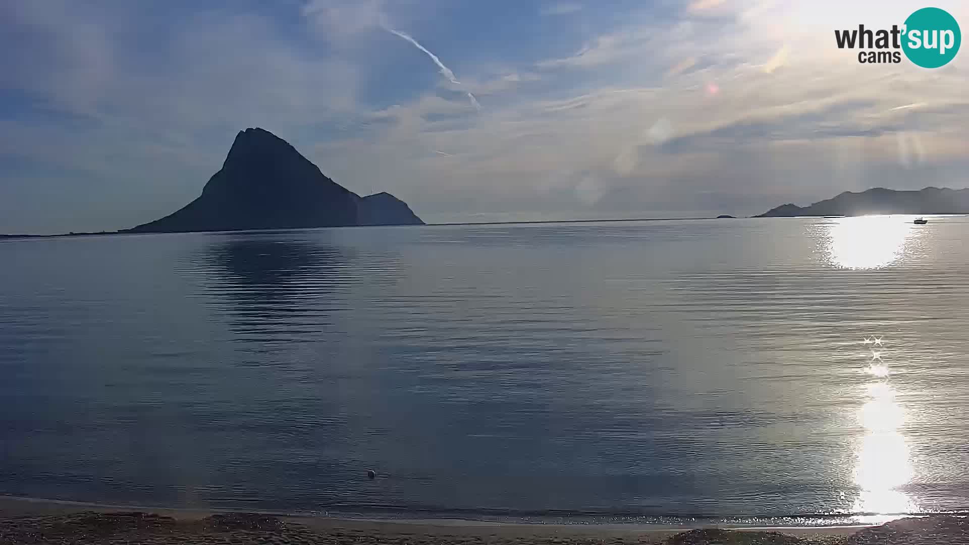 Live Webcam Loiri porto San Paolo – Porto Taverna Livecam Cerdeña – Italia