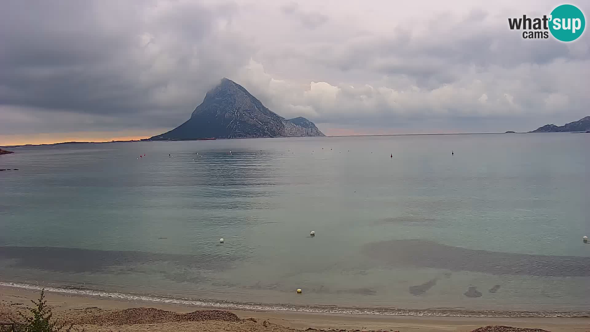 Live Webcam Loiri porto San Paolo – Porto Taverna Livecam Cerdeña – Italia