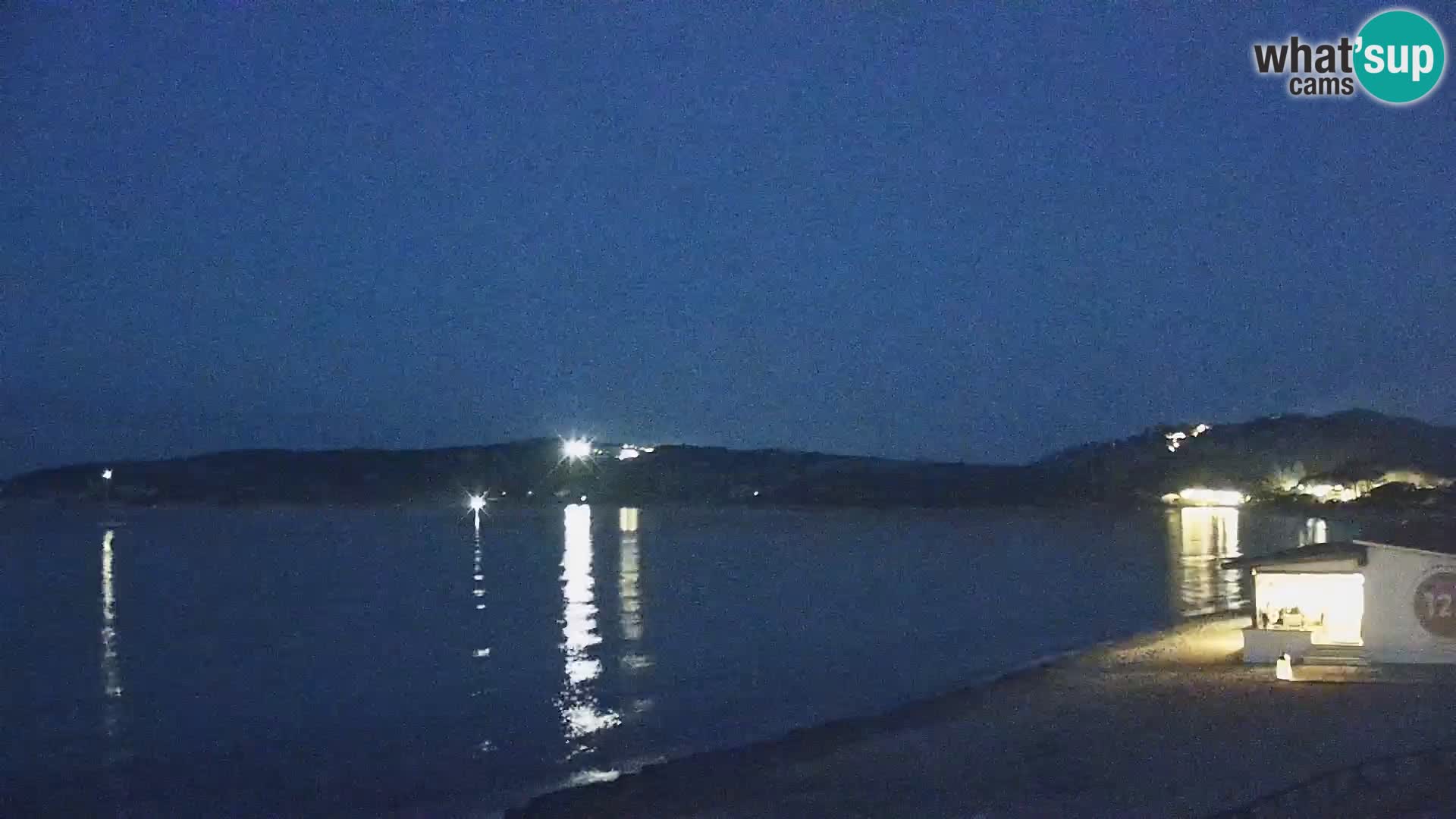 Spletna kamera Loiri porto San Paolo – Porto Taverna v živo Sardinija – Italija