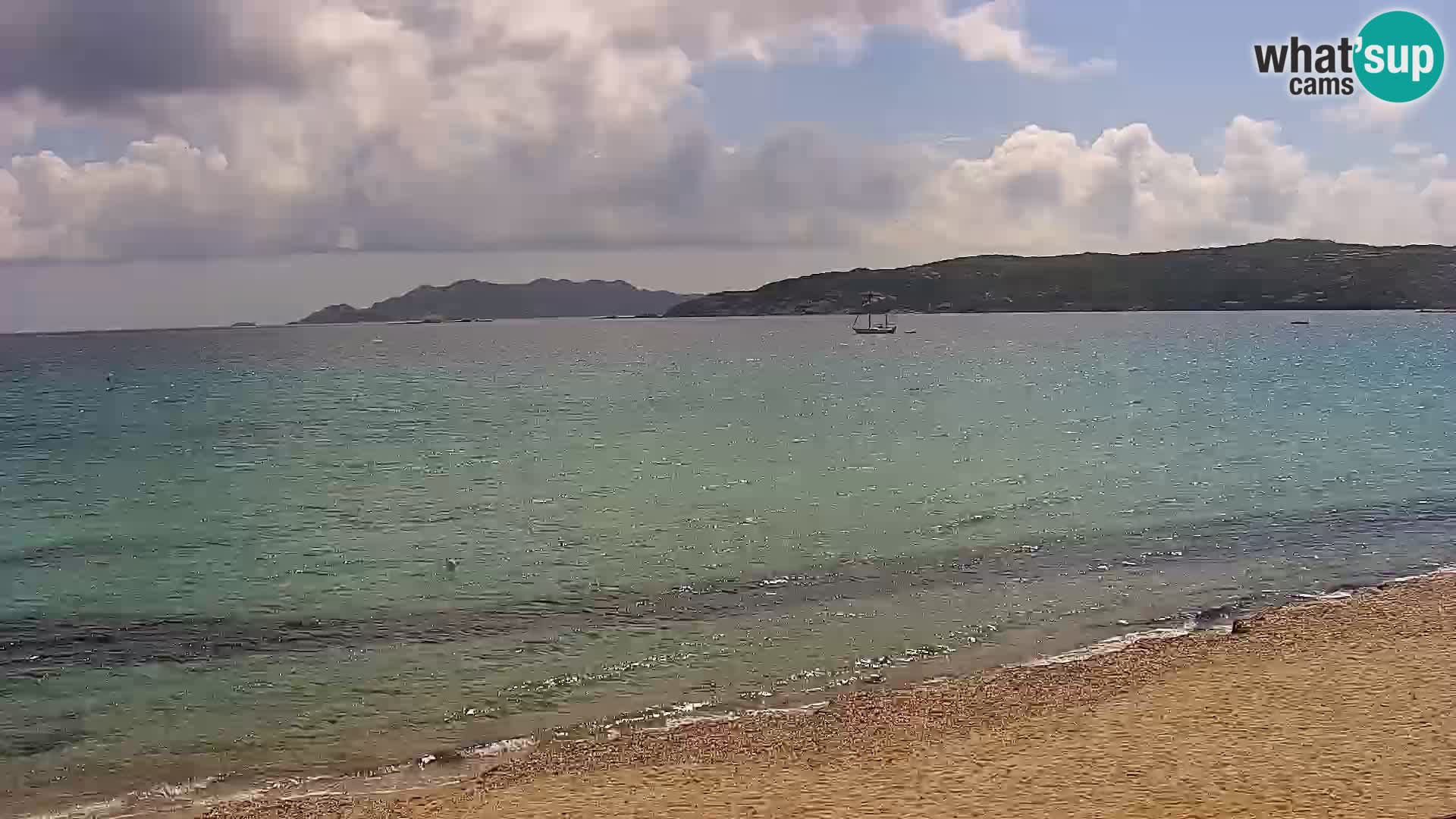 Spletna kamera Loiri porto San Paolo – Porto Taverna v živo Sardinija – Italija