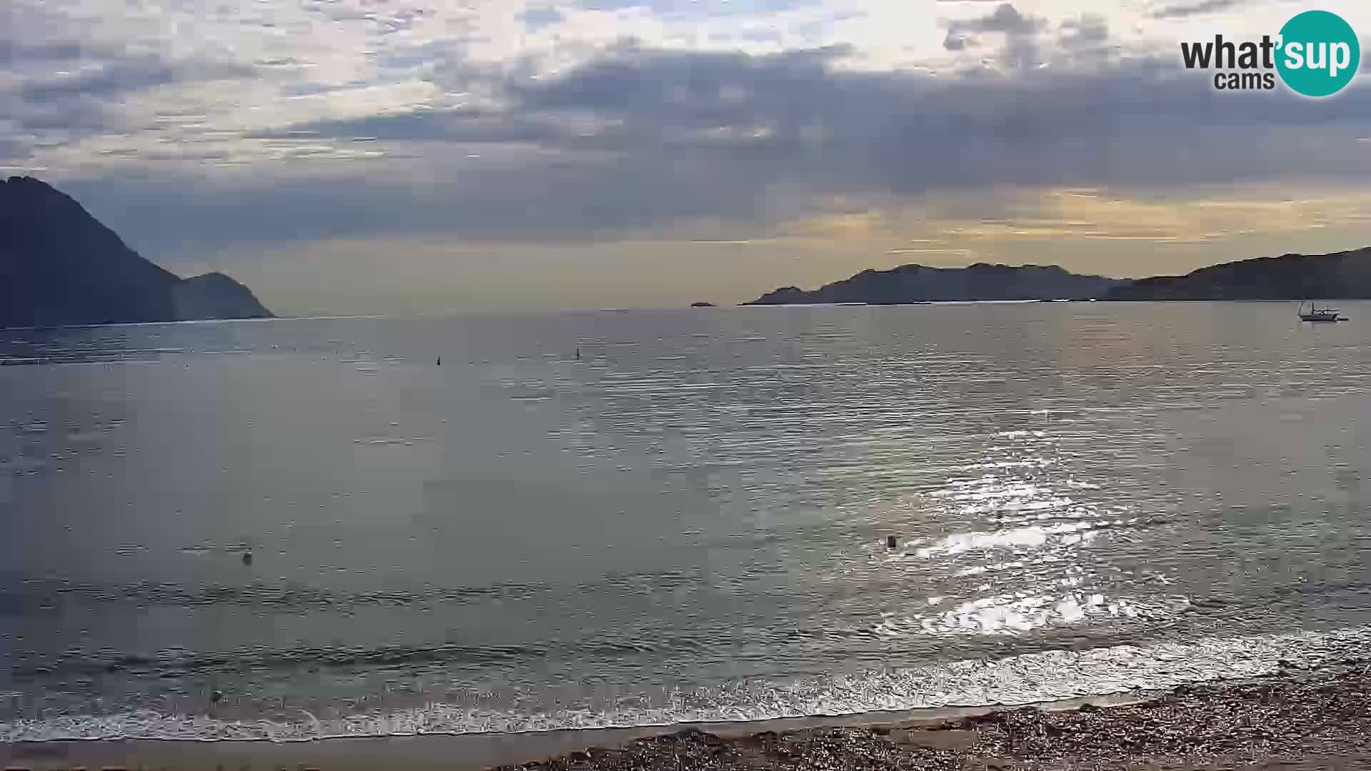 Live Webcam Loiri porto San Paolo – Porto Taverna Livecam Cerdeña – Italia