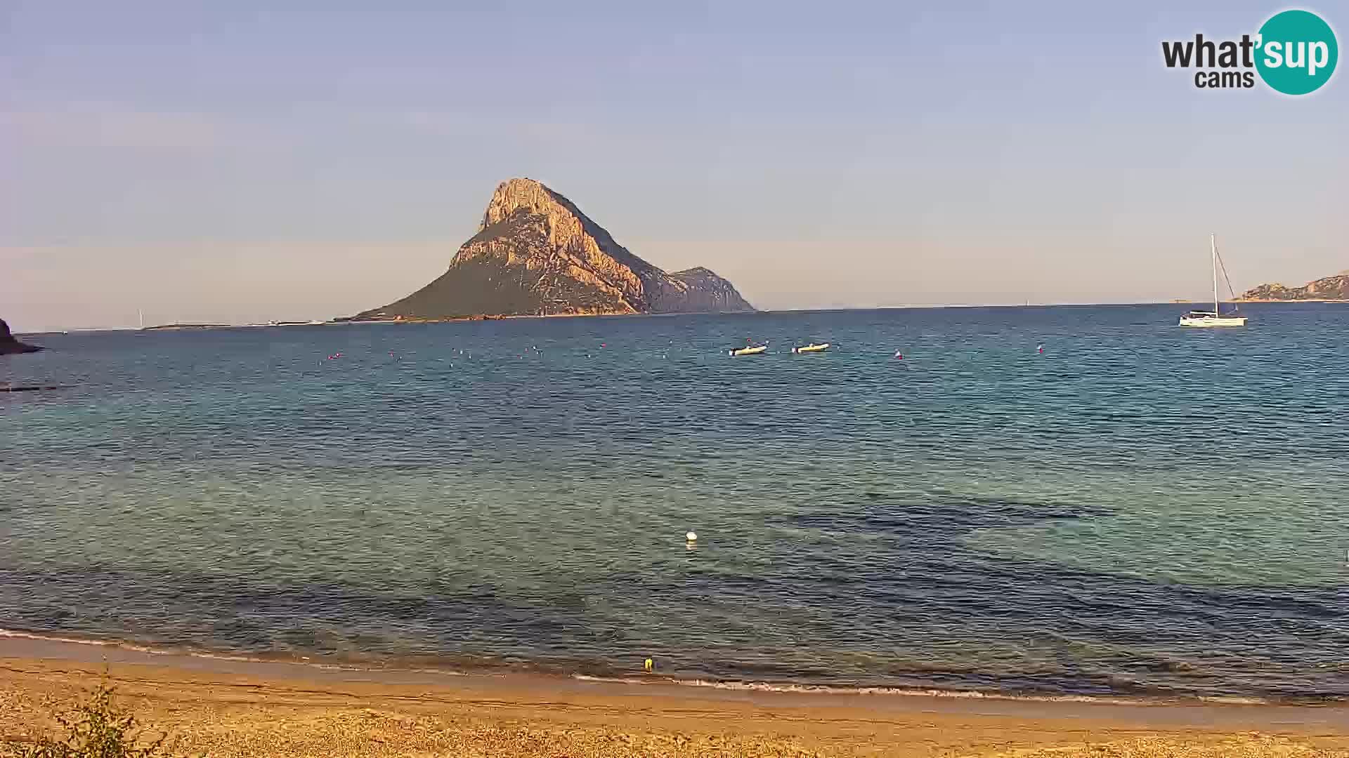 Live Webcam Loiri porto San Paolo – Porto Taverna Livecam Cerdeña – Italia