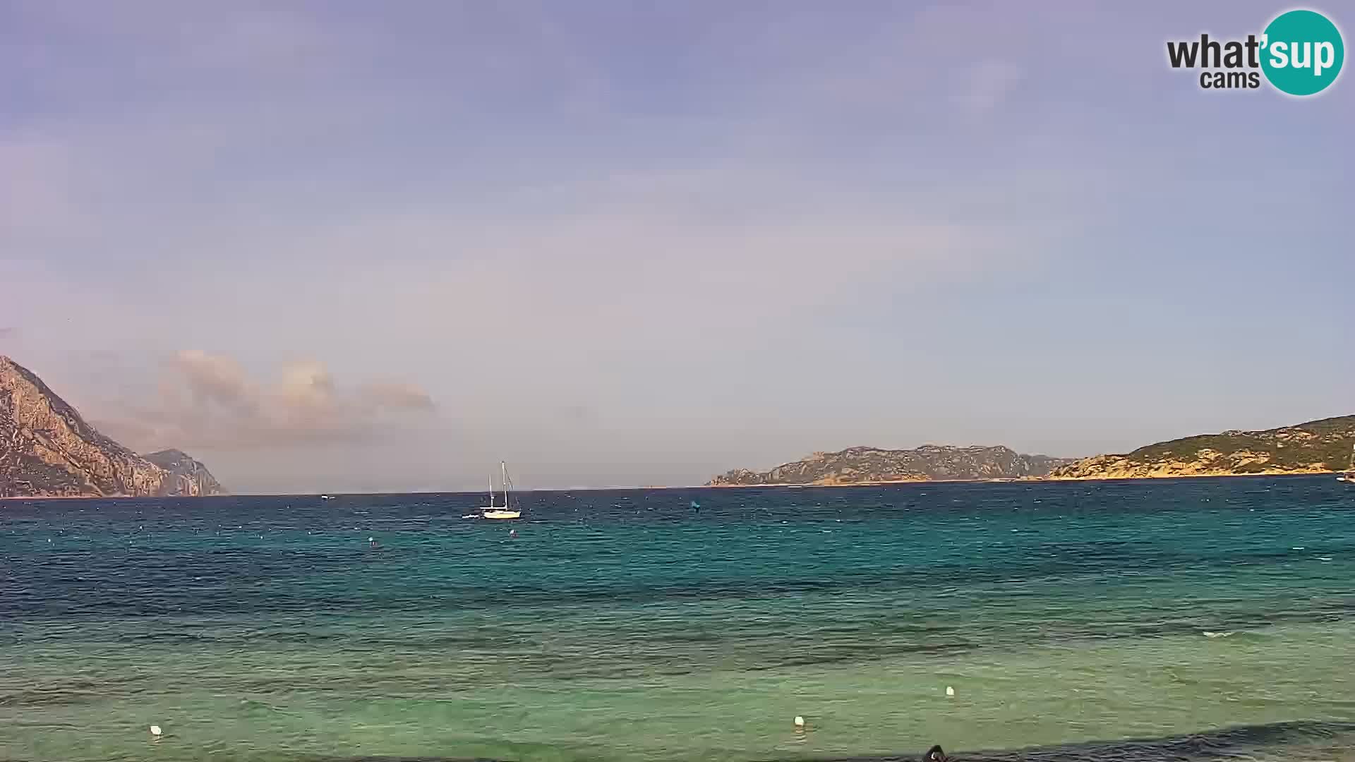 Live Webcam Loiri porto San Paolo – Porto Taverna Livecam Sardaigne – Italie
