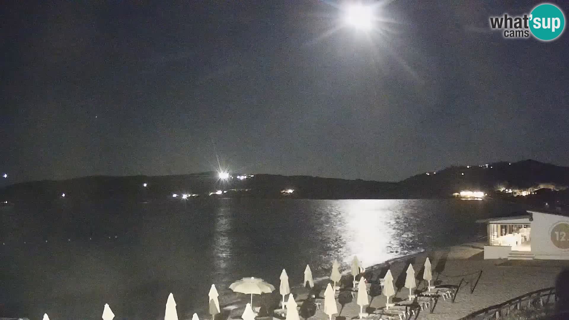 Spletna kamera Loiri porto San Paolo – Porto Taverna v živo Sardinija – Italija