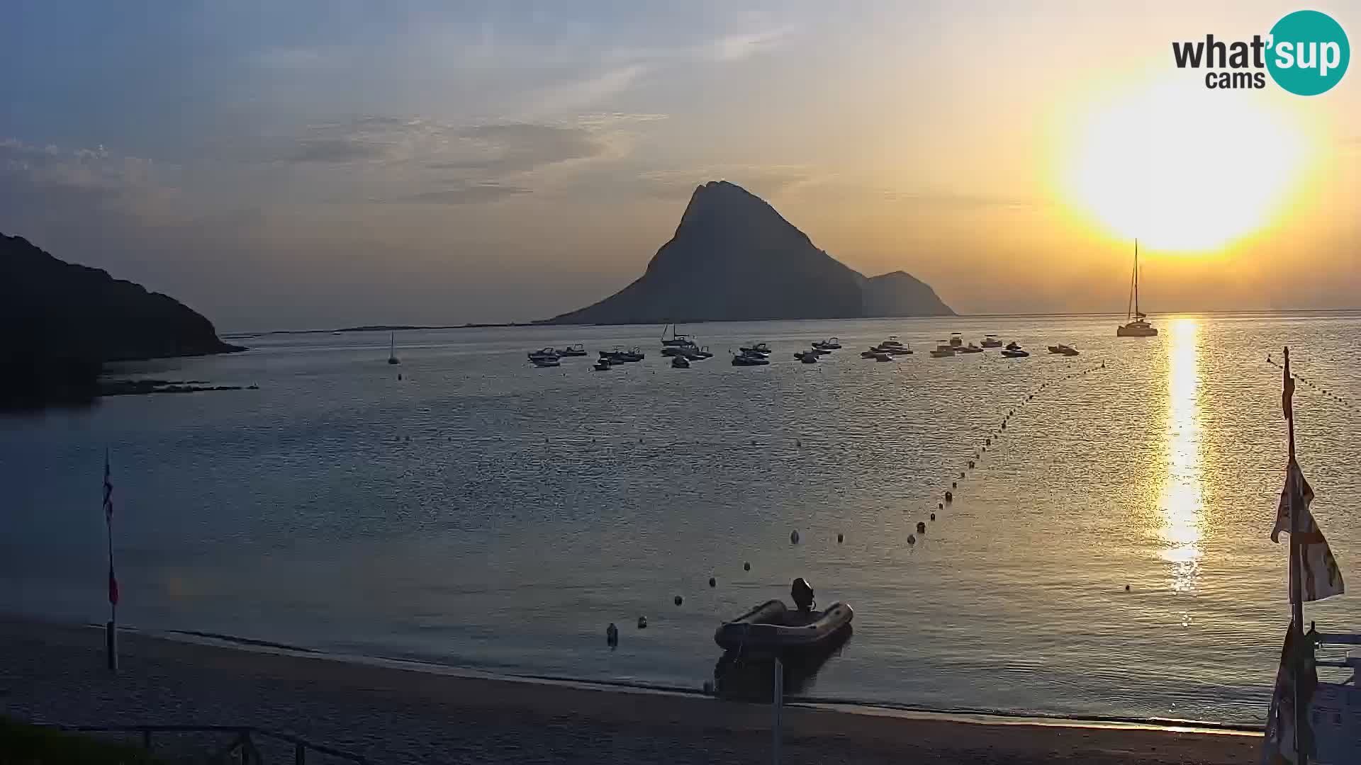 Live Webcam Loiri porto San Paolo – Porto Taverna Livecam Sardaigne – Italie