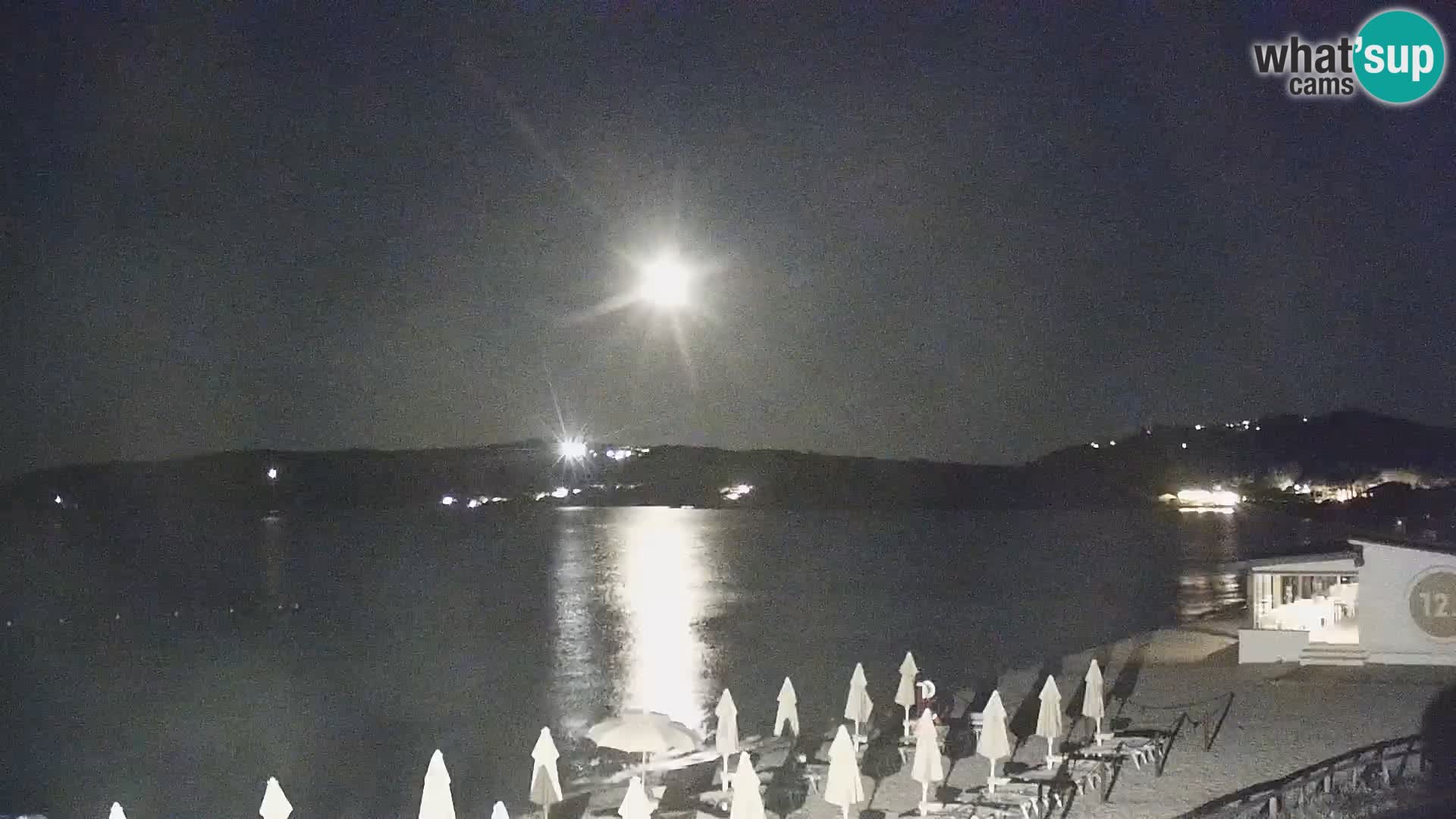 Spletna kamera Loiri porto San Paolo – Porto Taverna v živo Sardinija – Italija