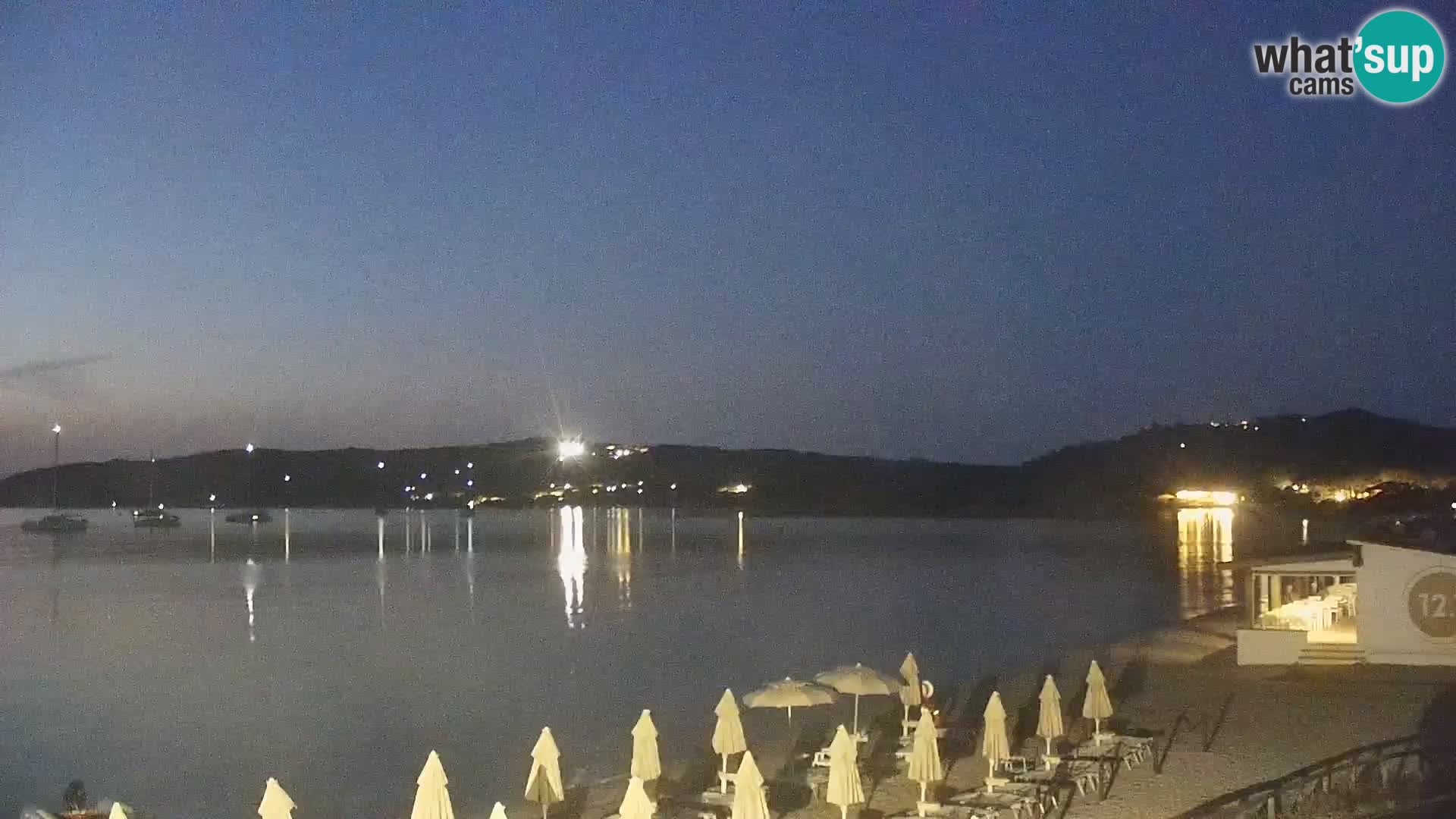 Spletna kamera Loiri porto San Paolo – Porto Taverna v živo Sardinija – Italija