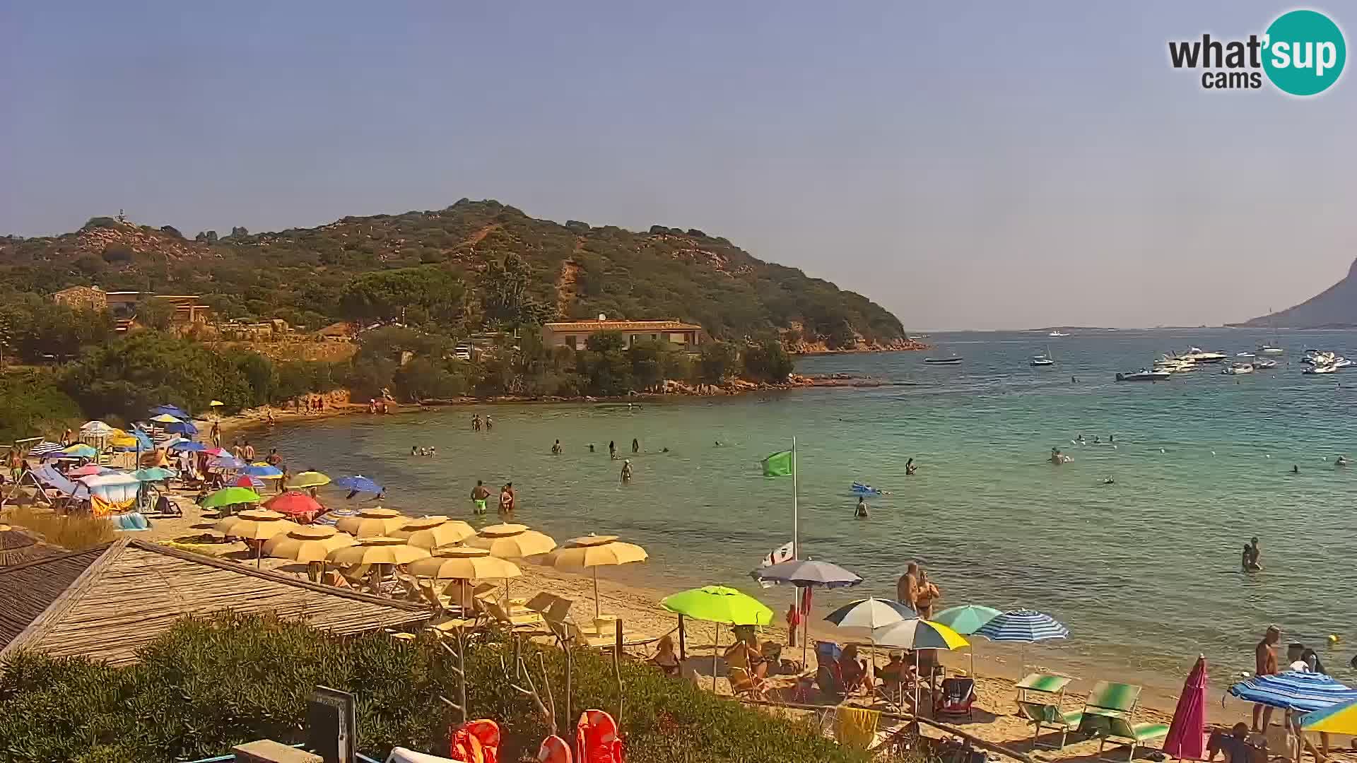Spletna kamera Loiri porto San Paolo – Porto Taverna v živo Sardinija – Italija