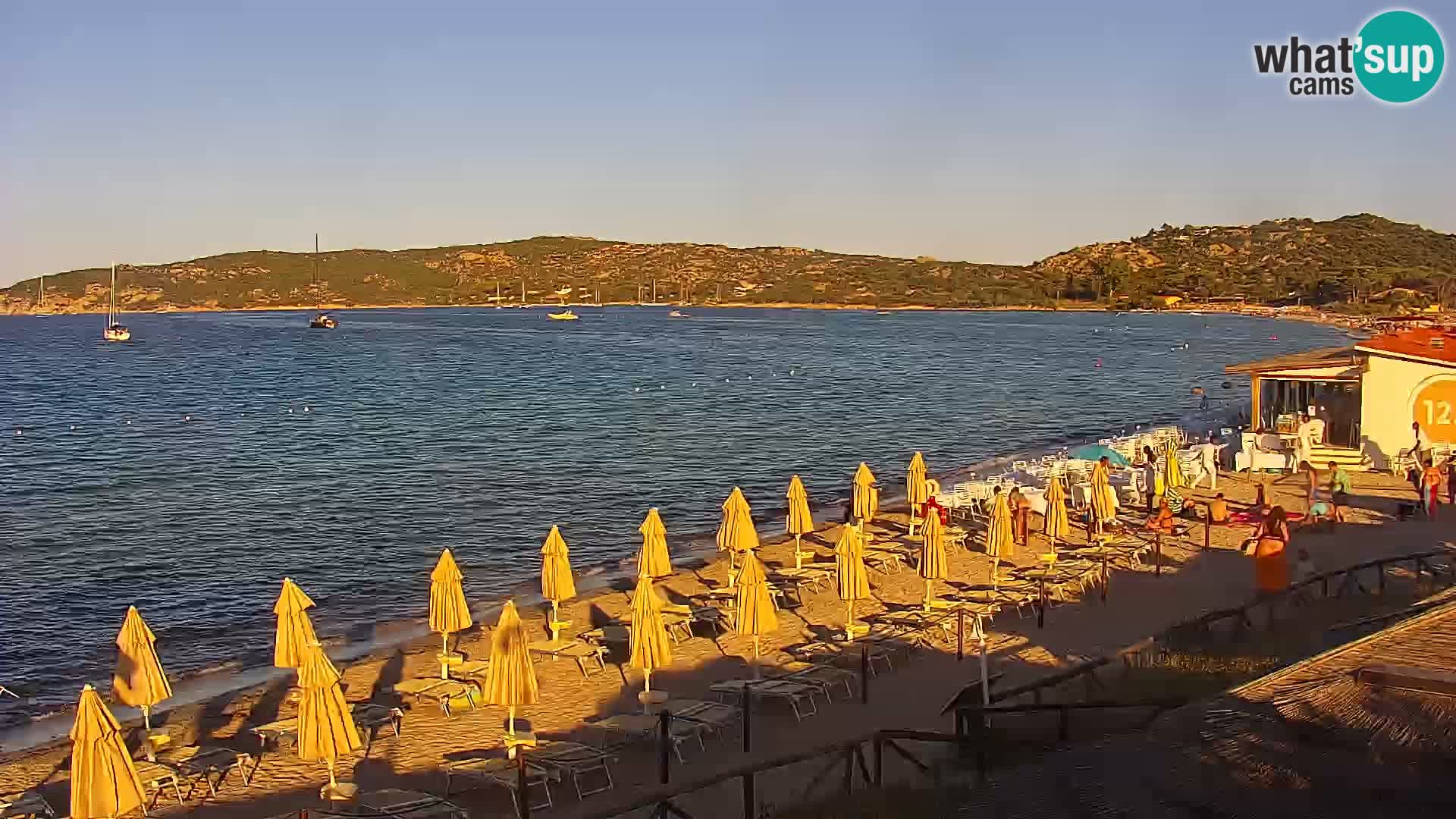 Spletna kamera Loiri porto San Paolo – Porto Taverna v živo Sardinija – Italija