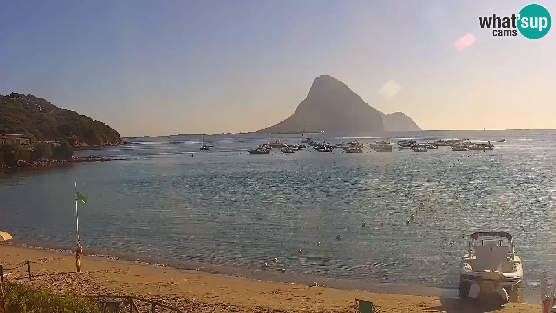Live Webcam Loiri porto San Paolo – Porto Taverna Livecam Cerdeña – Italia